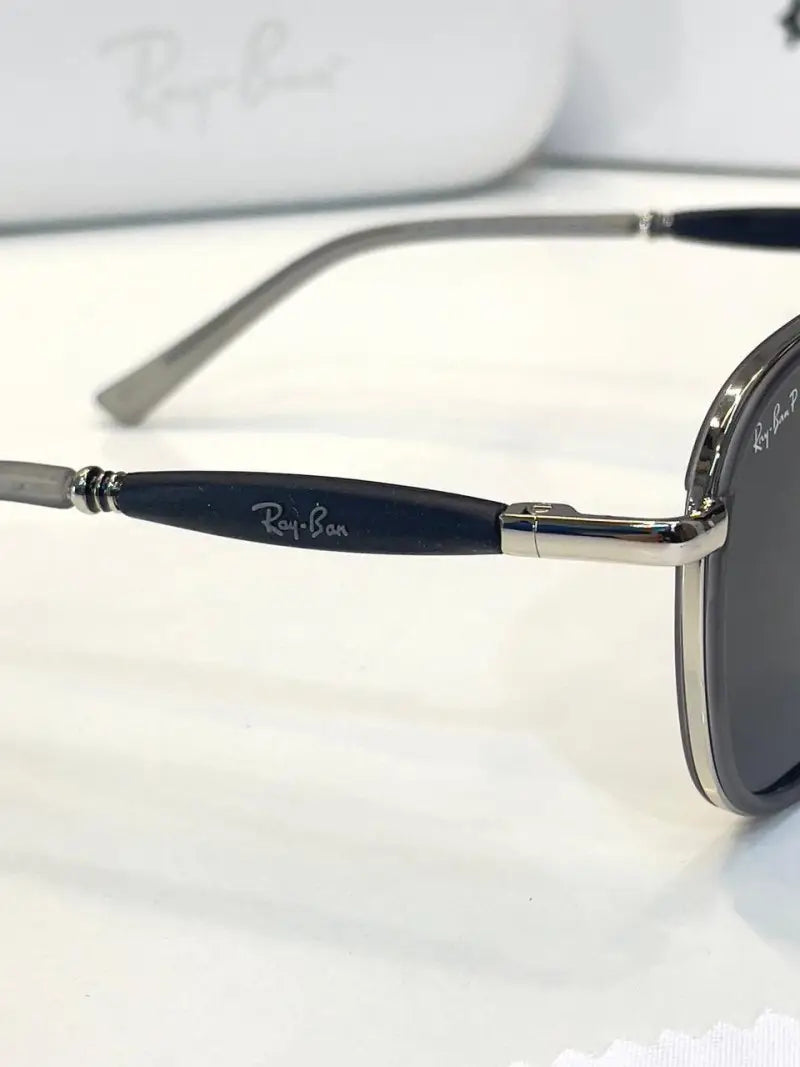 Rayban grey black 78901