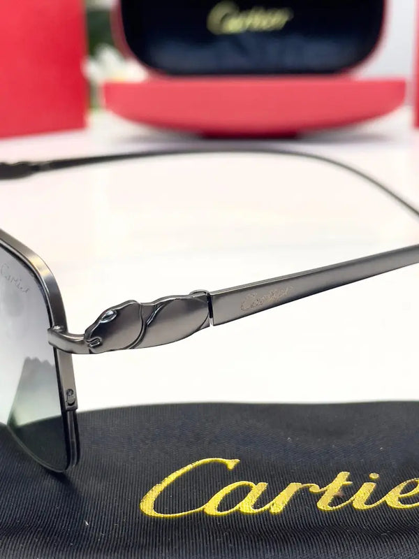 _Cartier_130_green_black