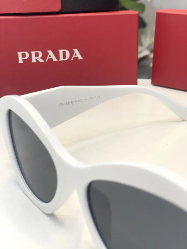 _Prada_cat_eye