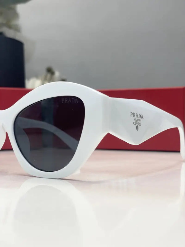_Prada_cat_eye