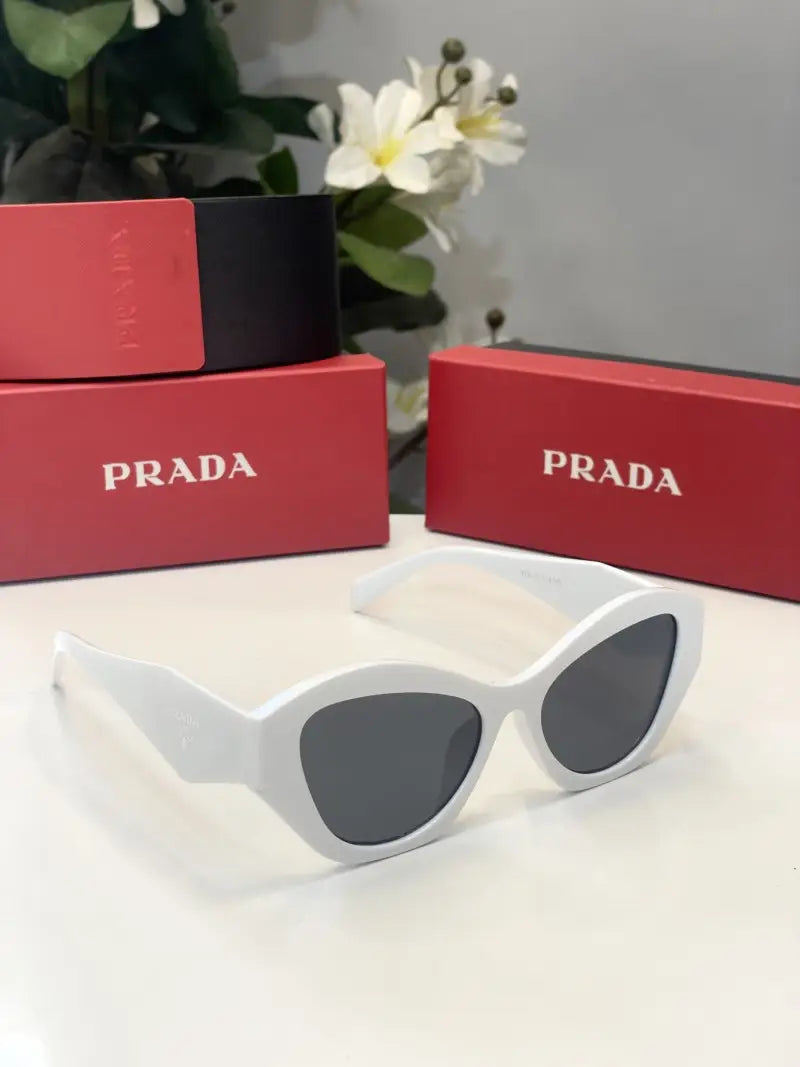 _Prada_cat_eye