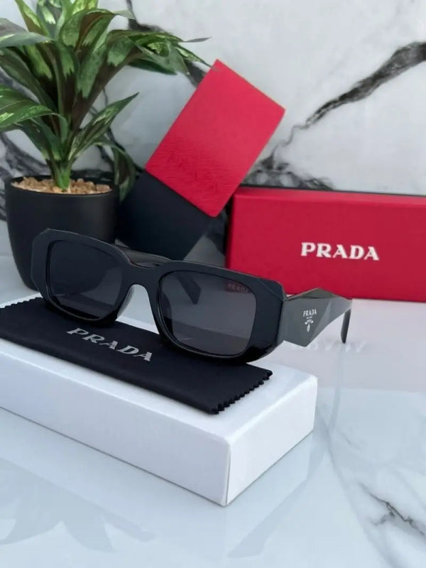 _Prada_8679_black