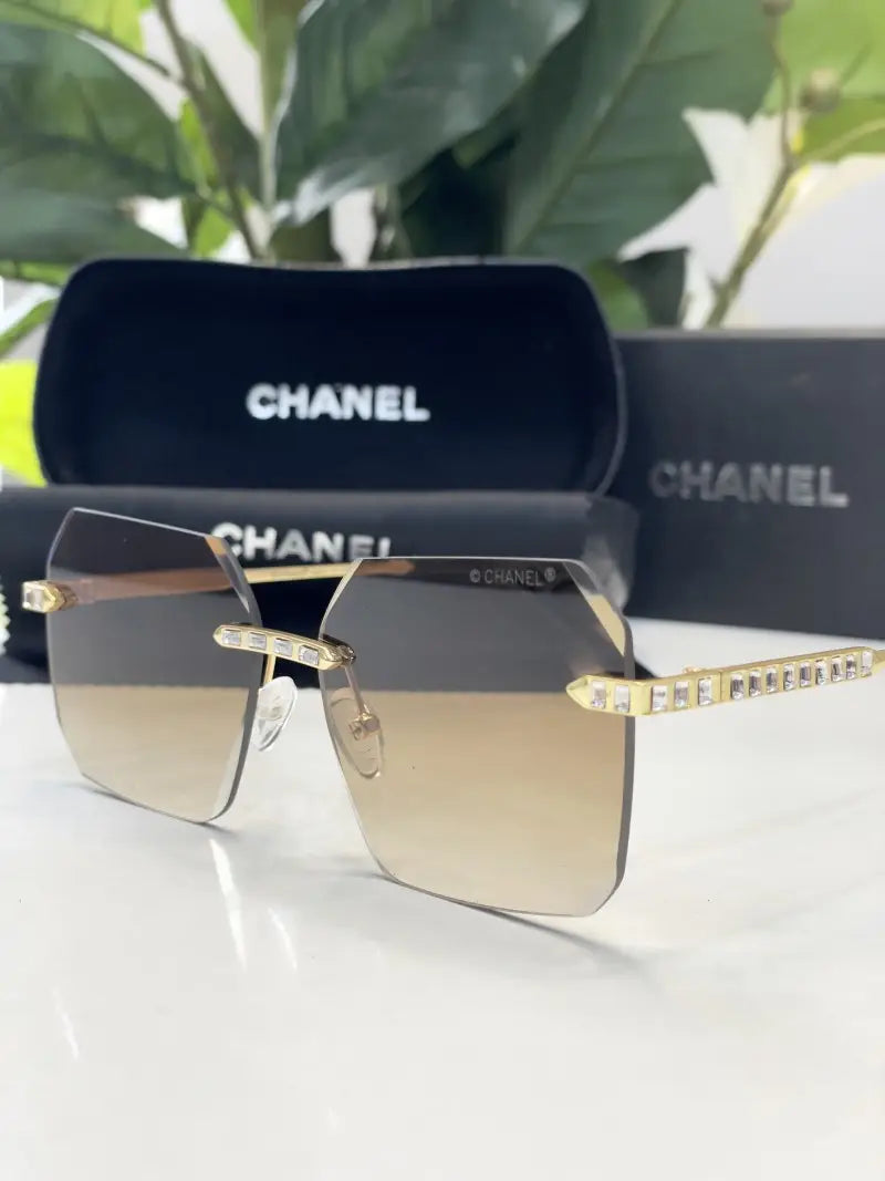 _Chanel_brown_for_women
