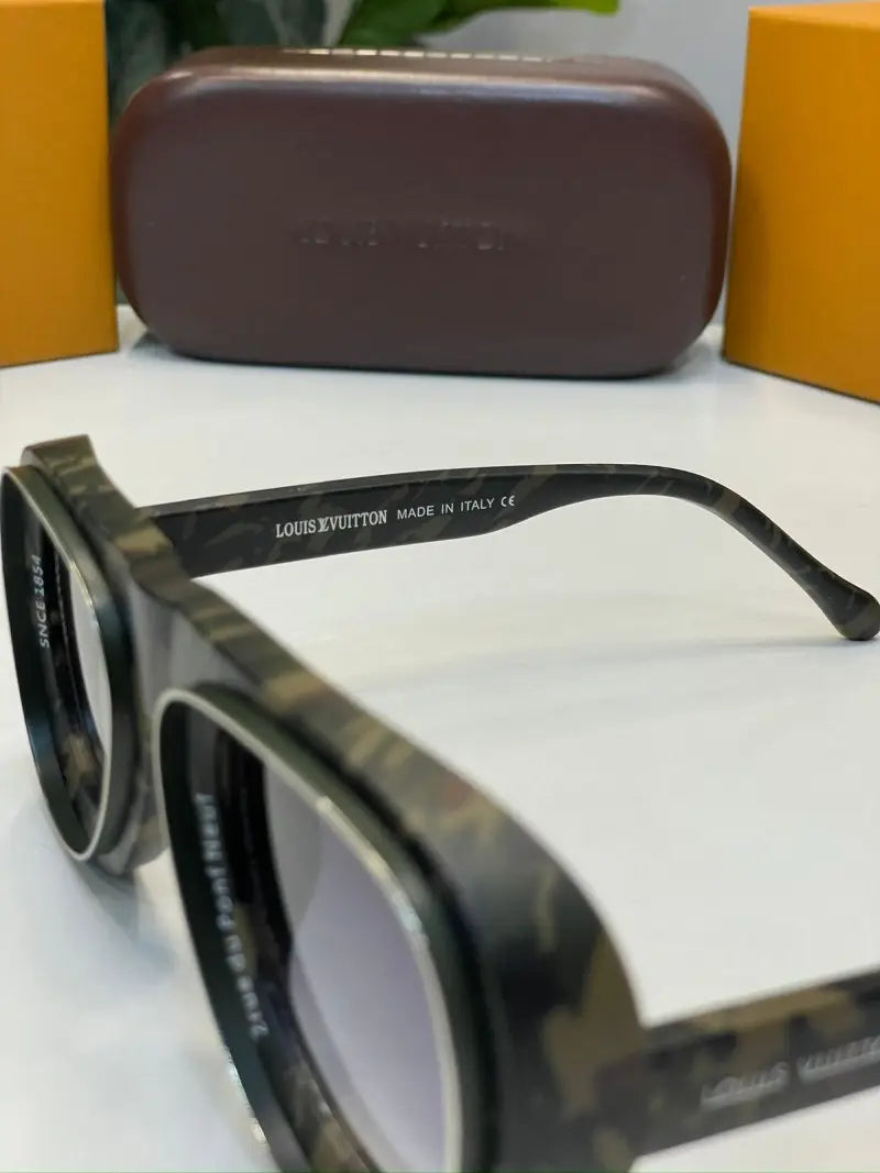 _Louis_vuitton_98206_army_green