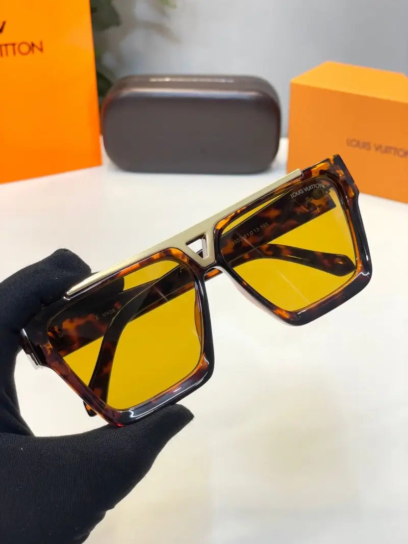 _Louis_vuitton_z1502_tiger_print_