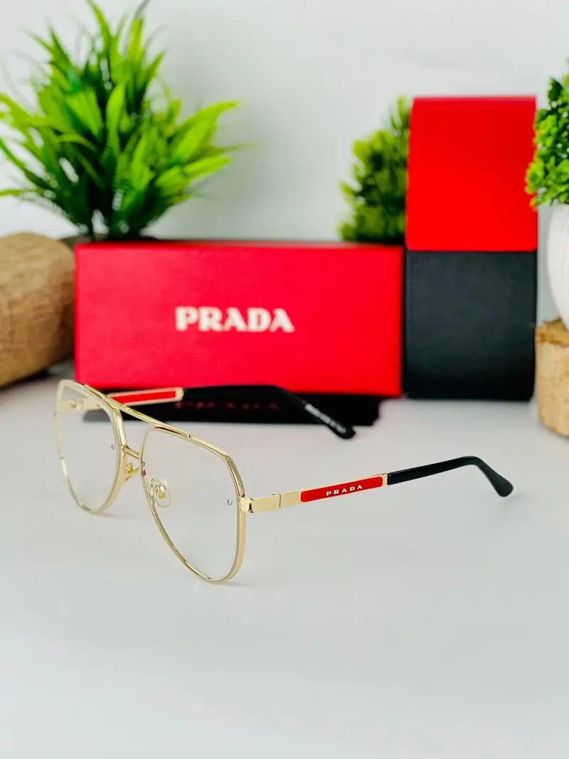 _Prada_yh028_frame