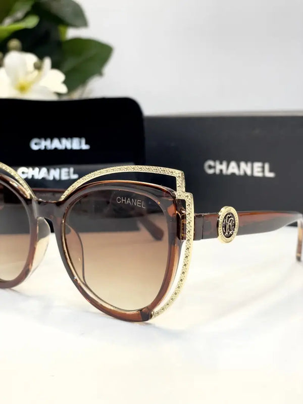 _Chanel_brown_for_women