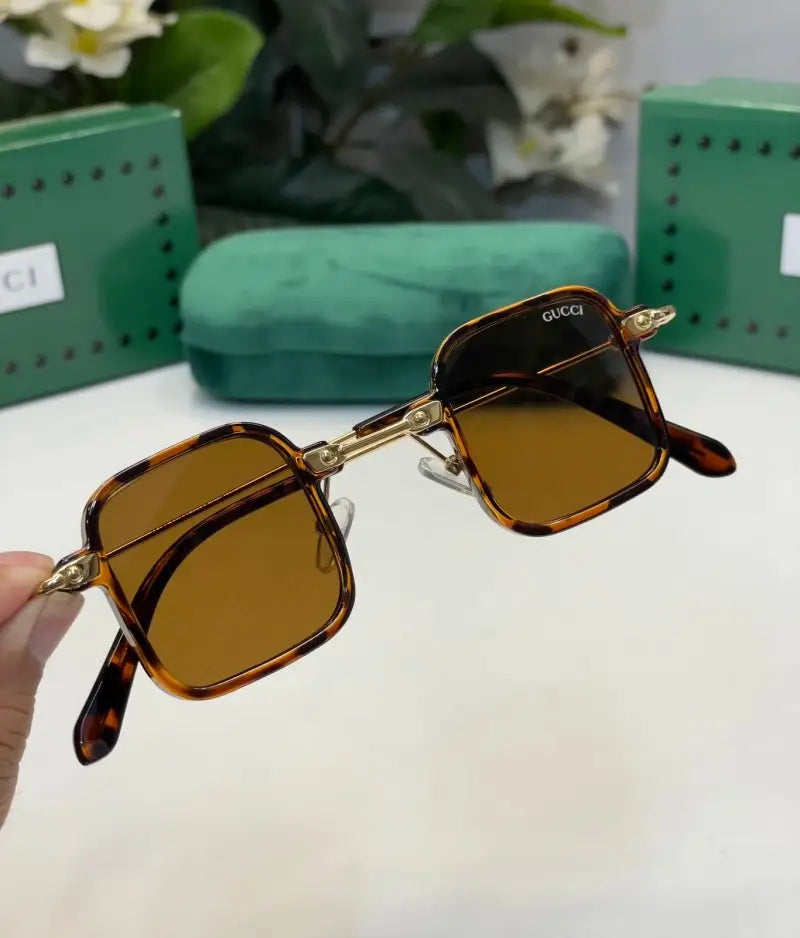 _Gucci_9858_brown