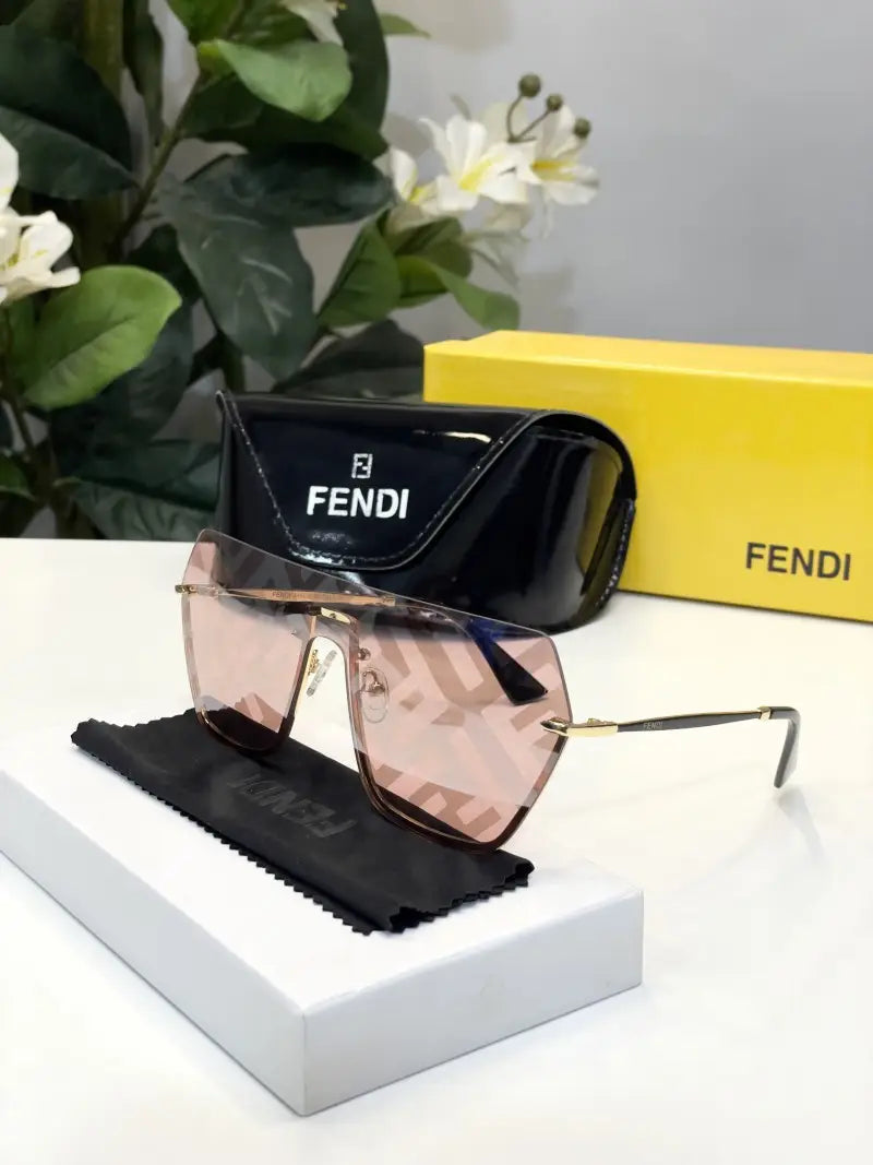 _Fendi_8105
