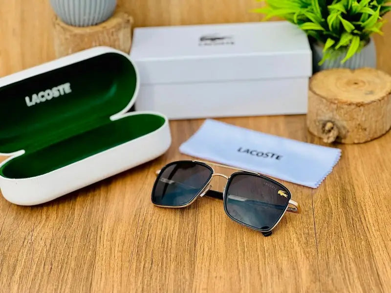 _Lacoste_138_black_gold