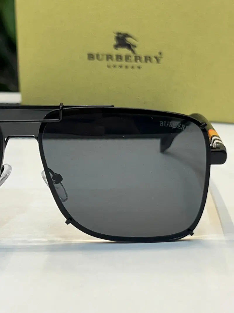 _Burberry_365_