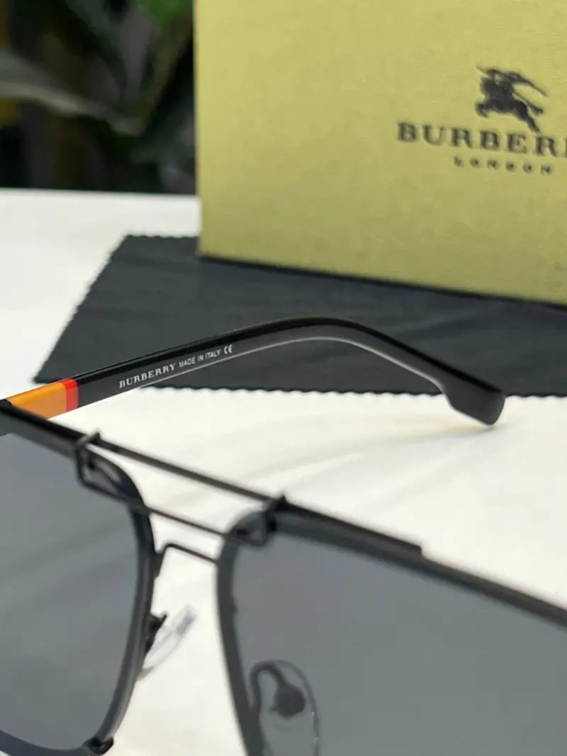 _Burberry_365_