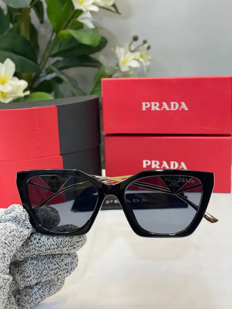 _Prada_8766_