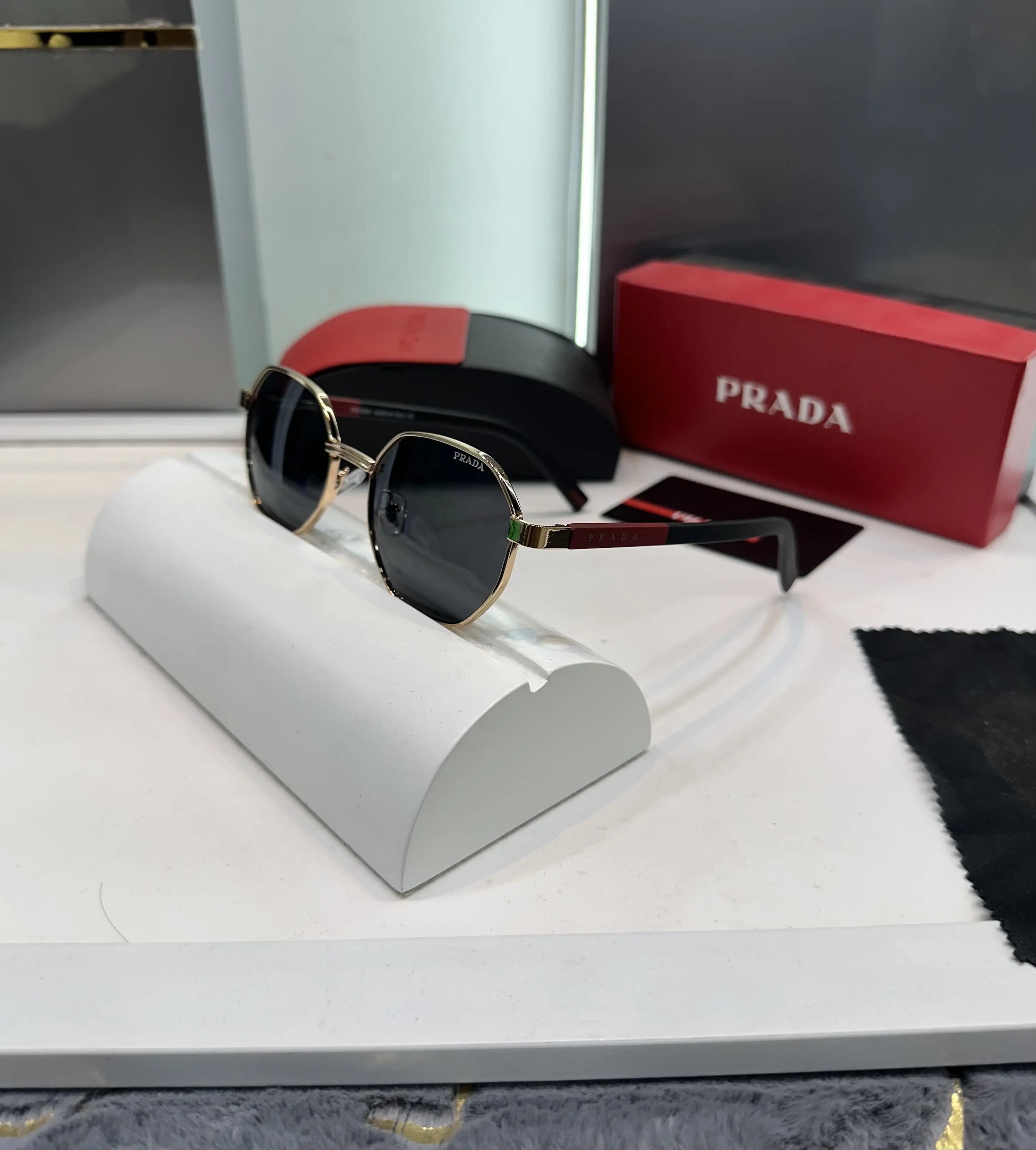 Prad a Gold Black Premium Shades 9115