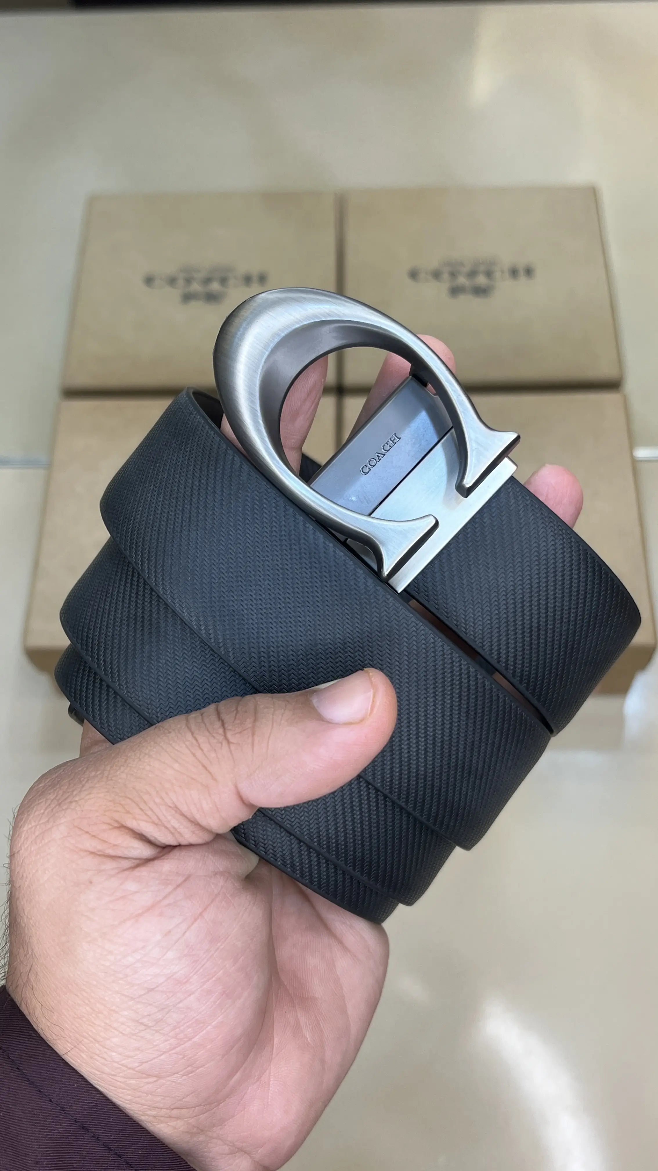 COACH PREMIUM QUALITY IMPORTED REVERSIBLE BELT WITH OG BOX CH-310