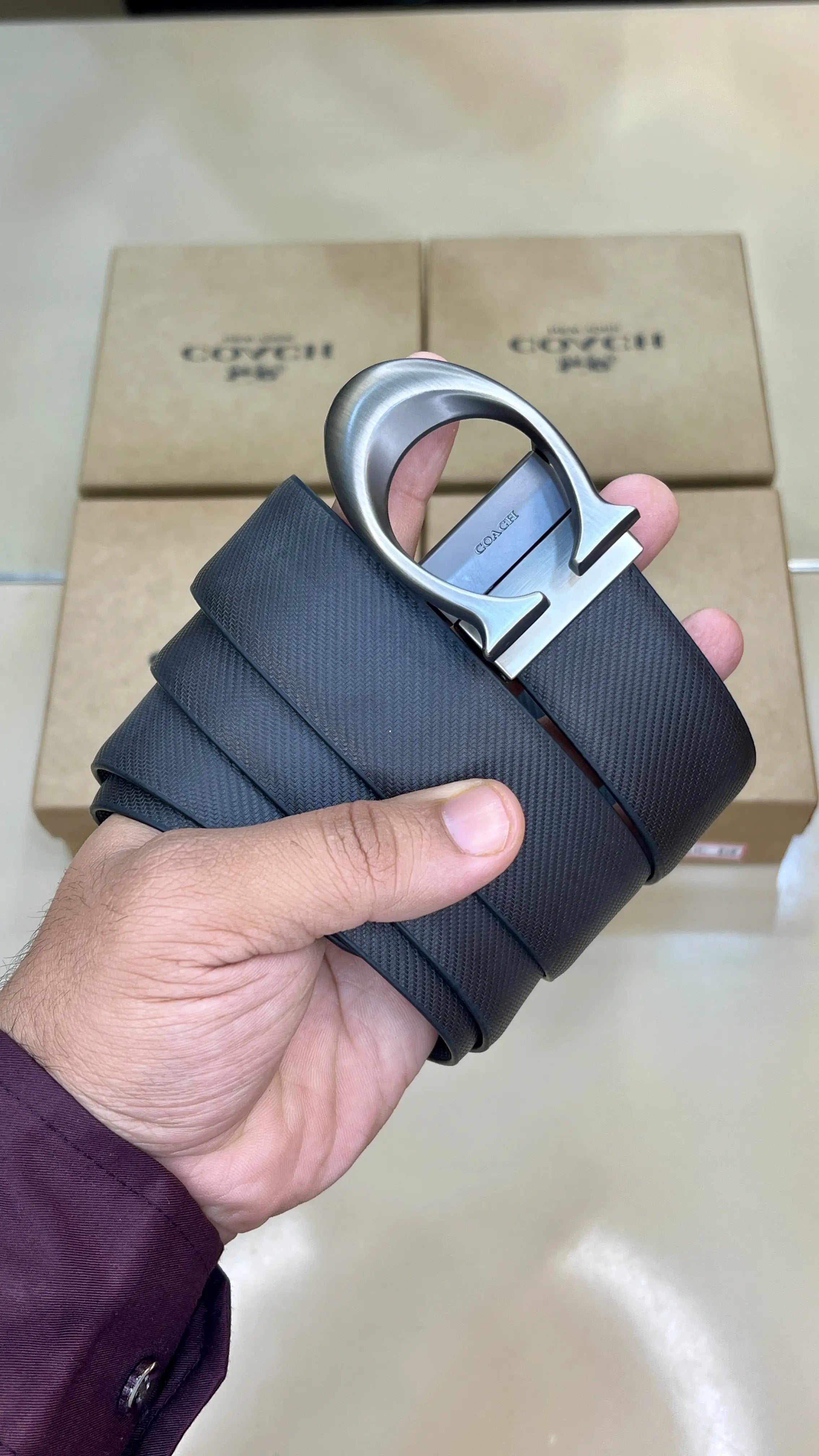 COACH PREMIUM QUALITY IMPORTED REVERSIBLE BELT WITH OG BOX CH-310