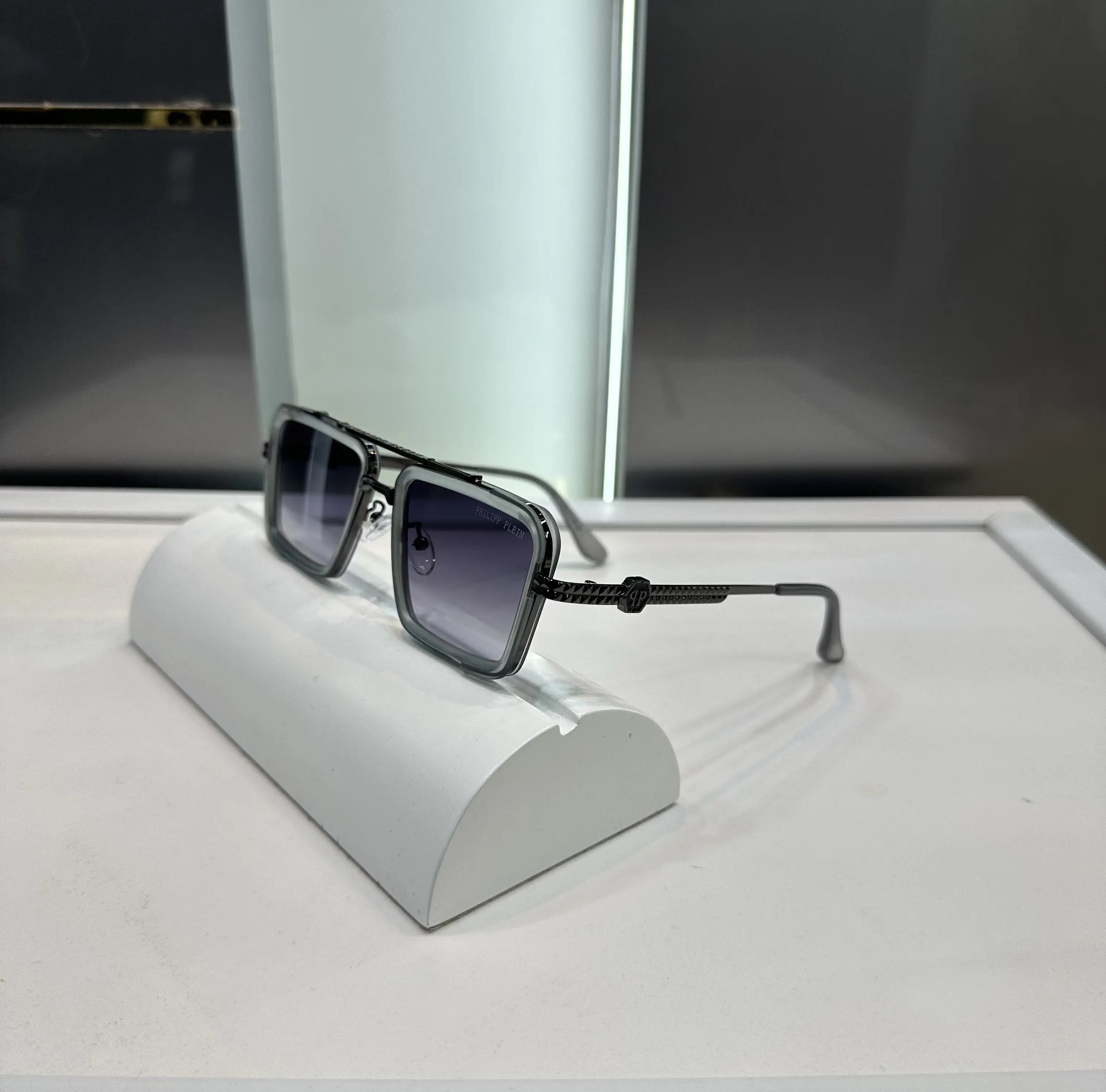 Philipp Plein Black Shaded Premium Shade 666