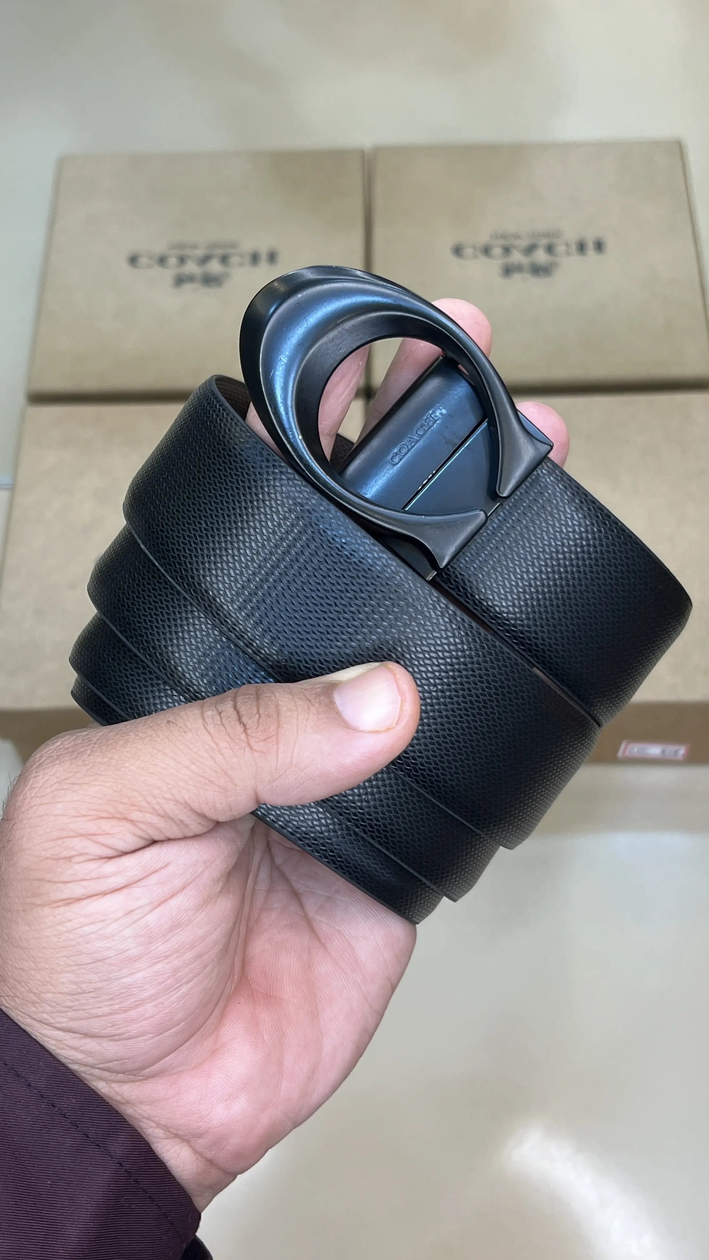COACH PREMIUM QUALITY IMPORTED REVERSIBLE BELT WITH OG BOX