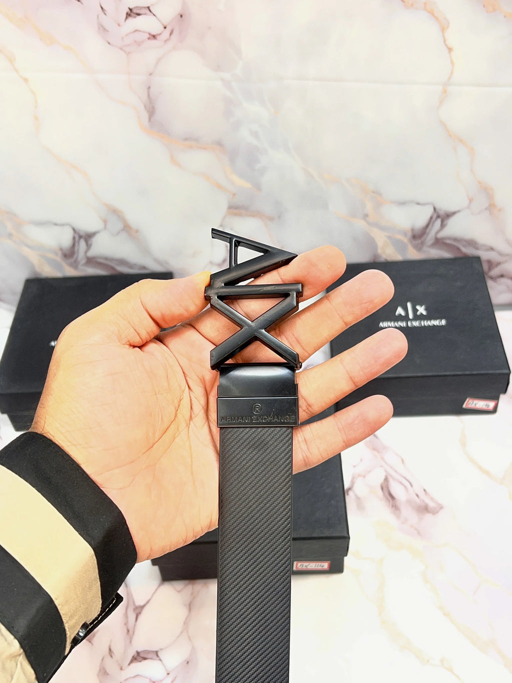 AX ARM-ANI. EXCHANGE PREMIUM QUALITY IMPORTED REVERSIBLE BELT WITH OG BOX AX-516