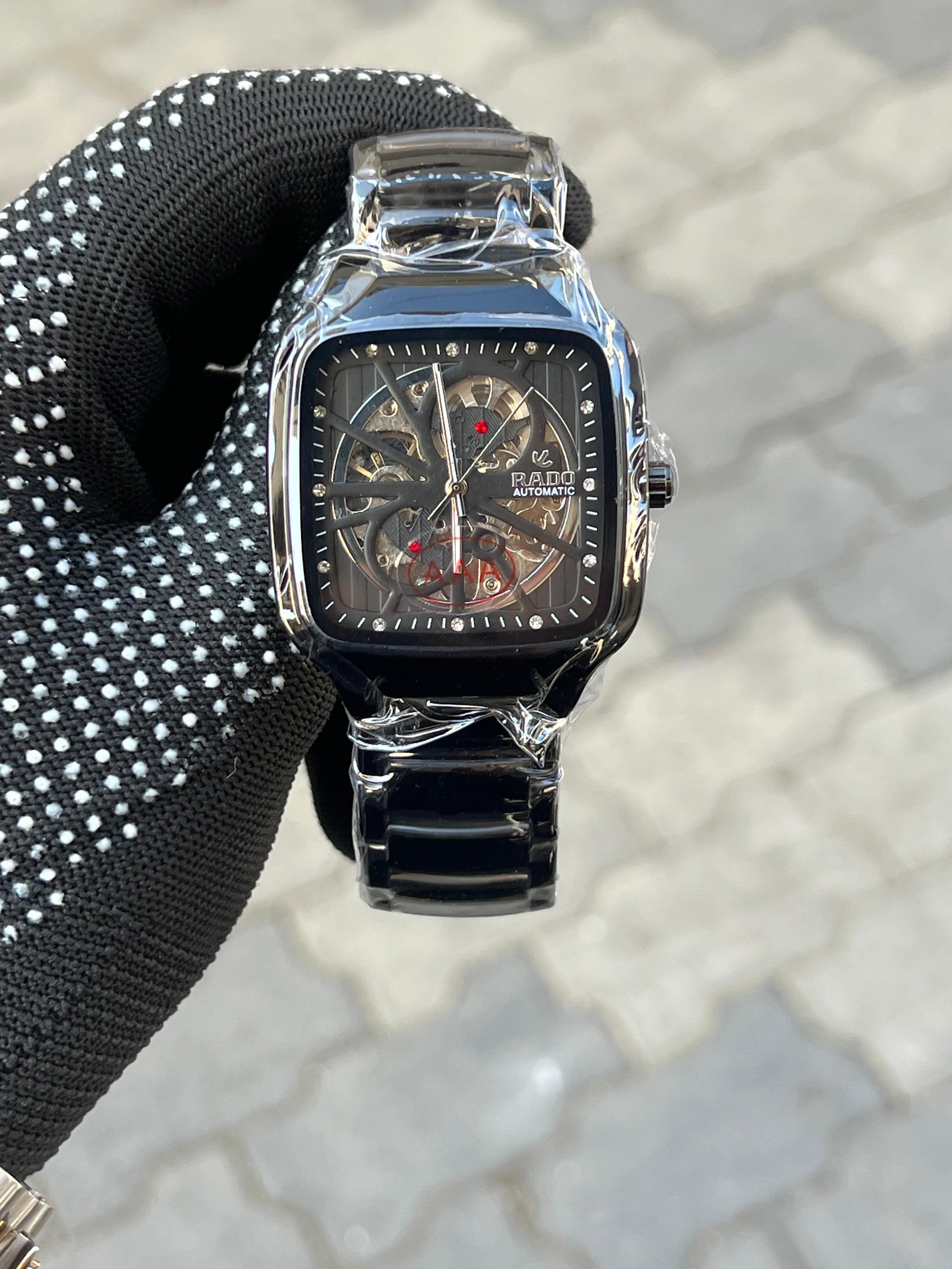 Rad_o Square Full Black