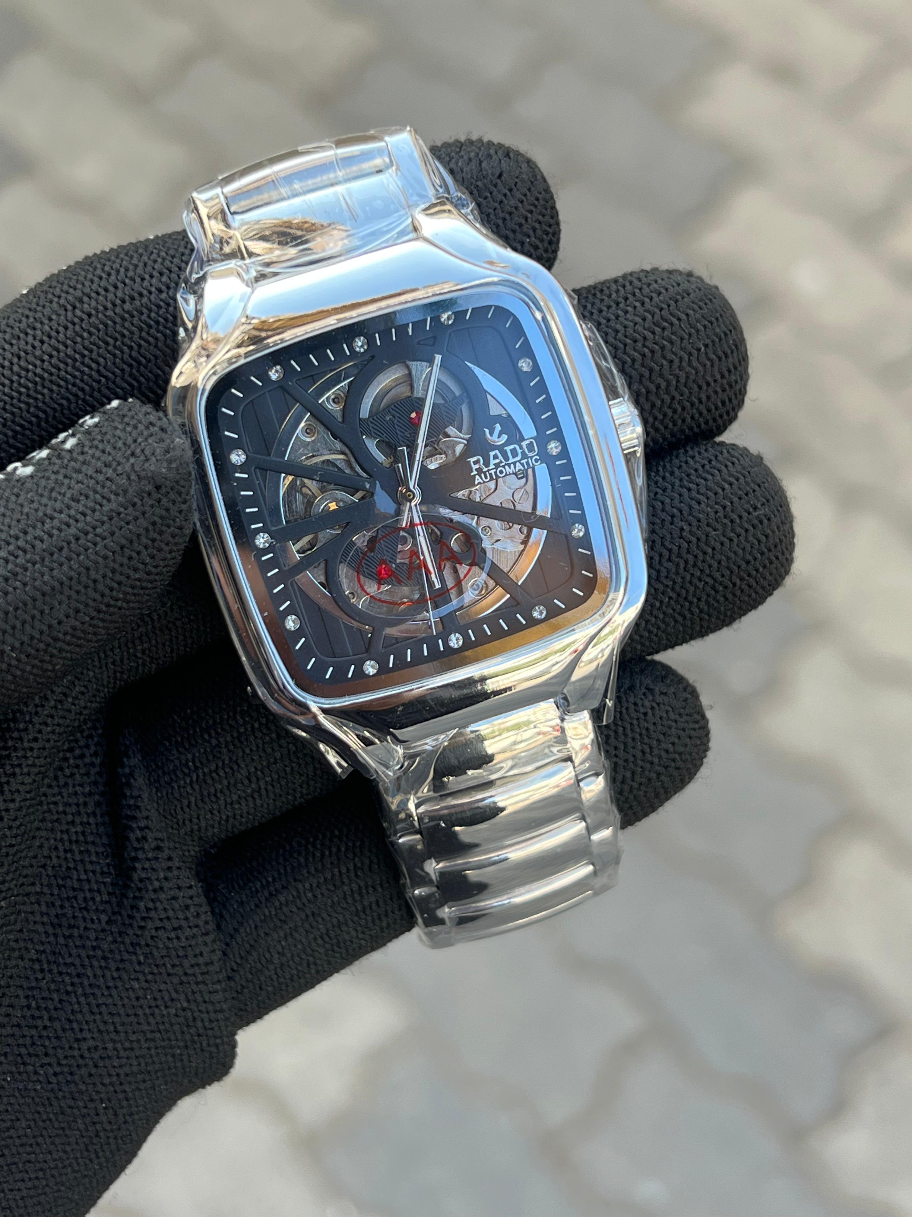 Rad_o Square Silver Black