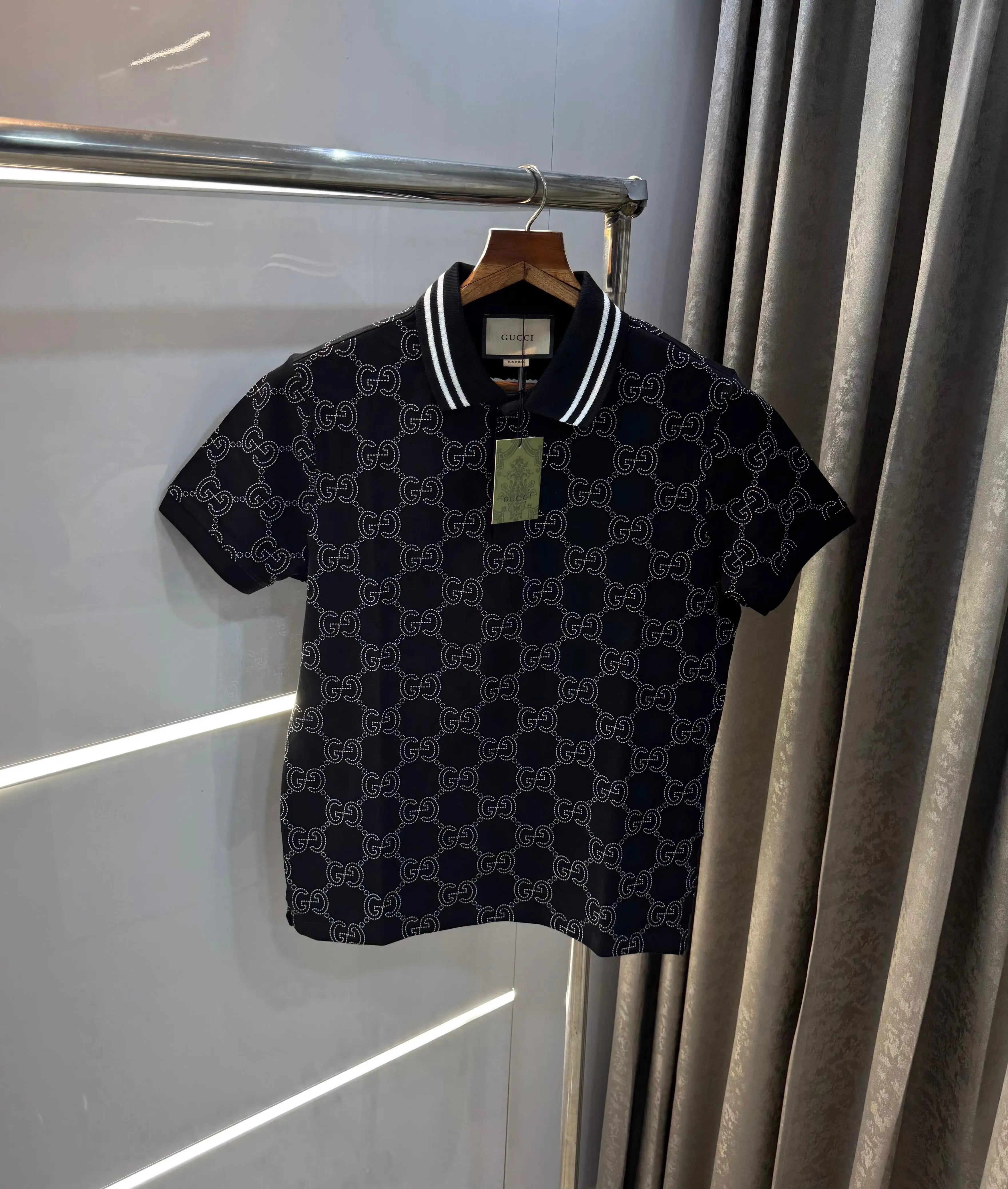 Gucc i Black Collar Look Imported Polo T-Shirt