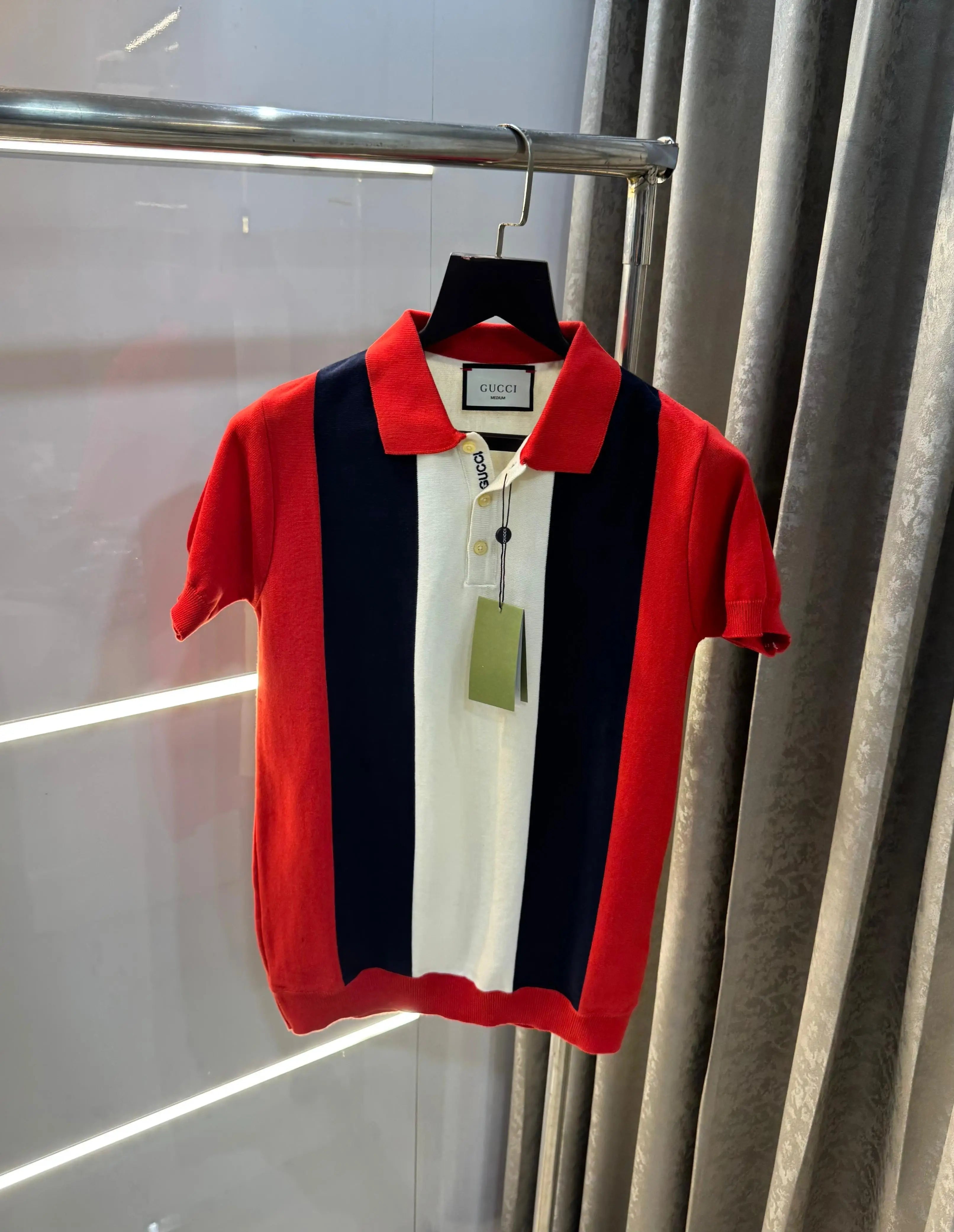 Gucc i Red collar Look Imported Polo T-Shirt