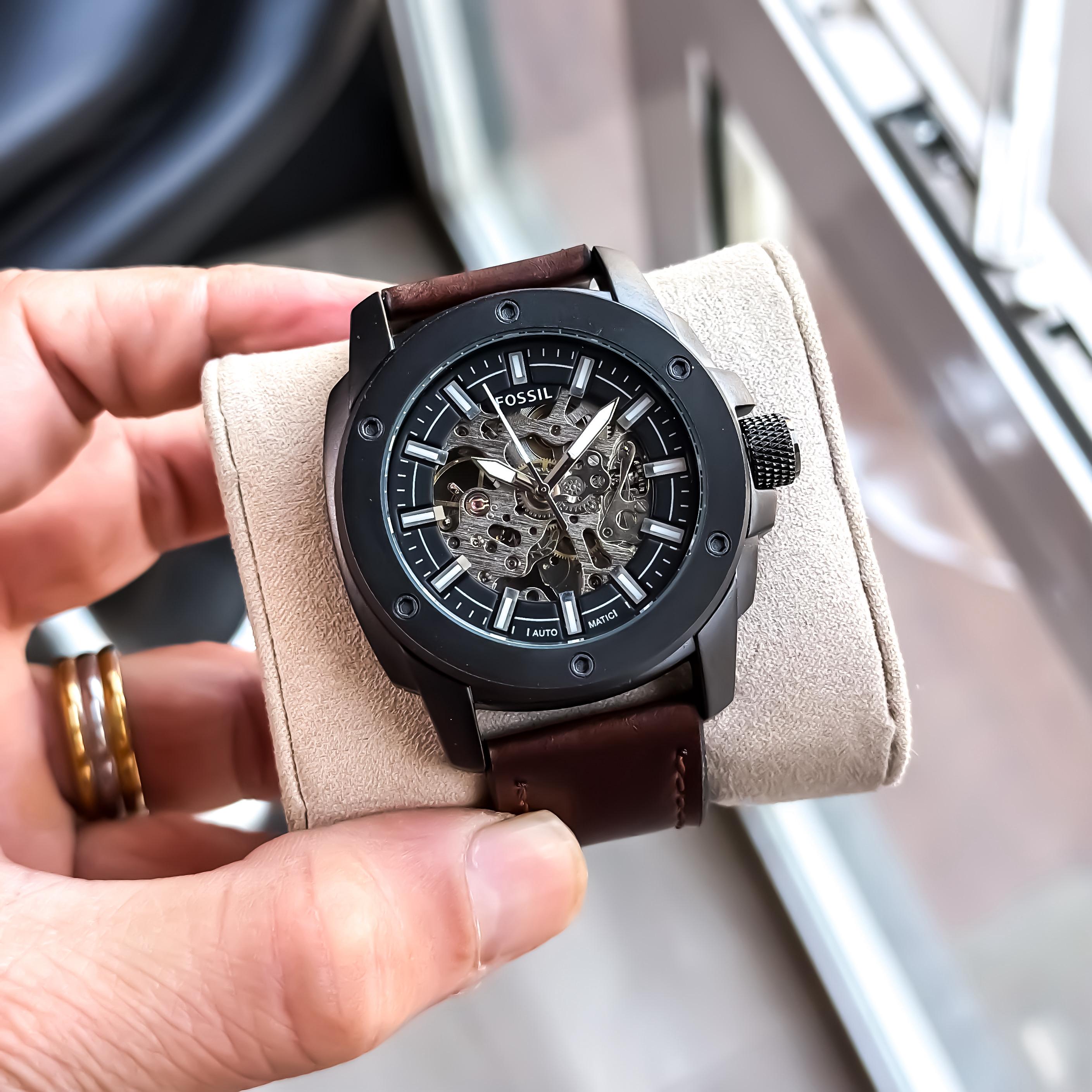 FOSSIL_AUTO_LEATHER