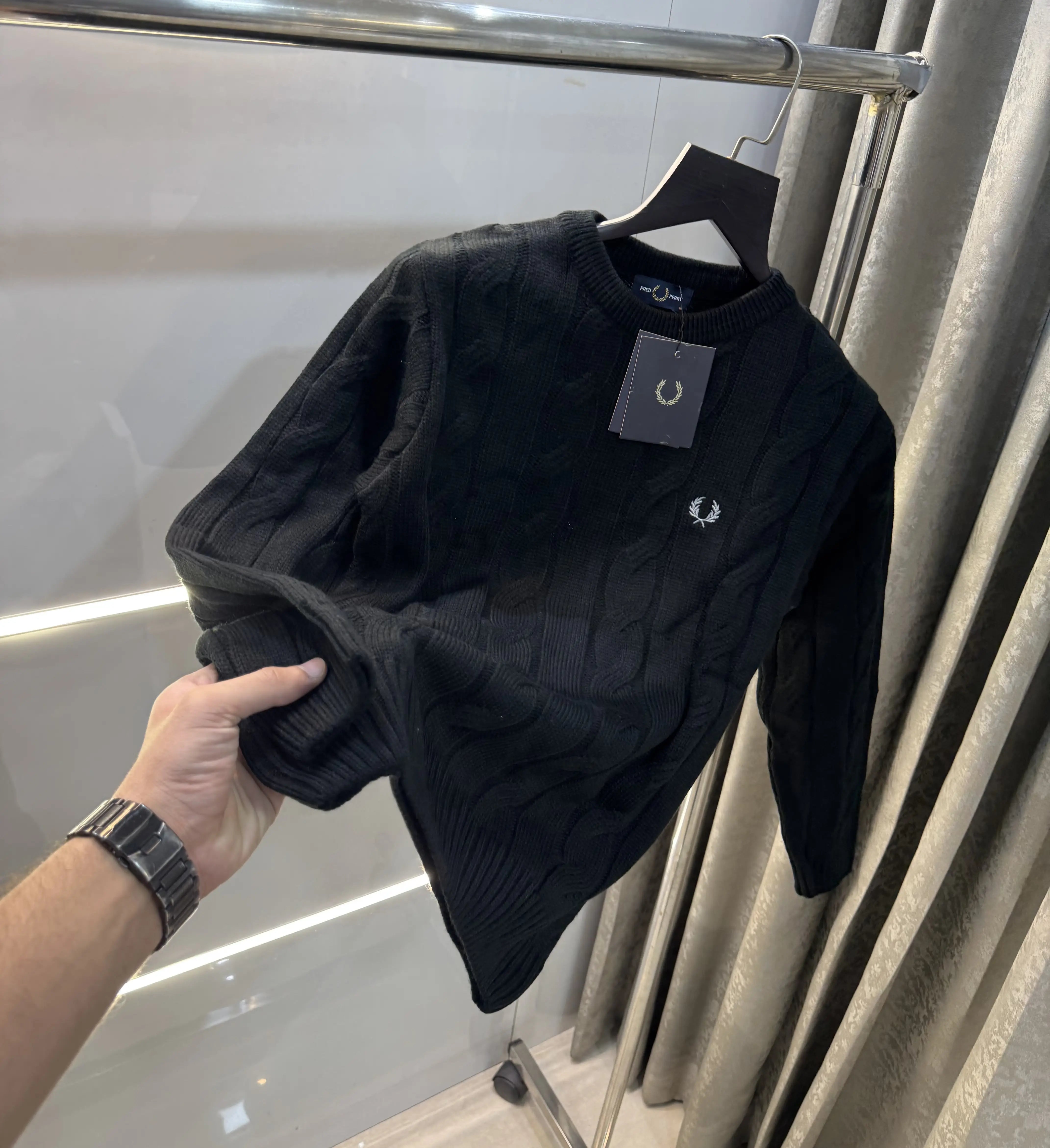 Fredperry Black Embroidery Logo Imported Pull Over Secondary image