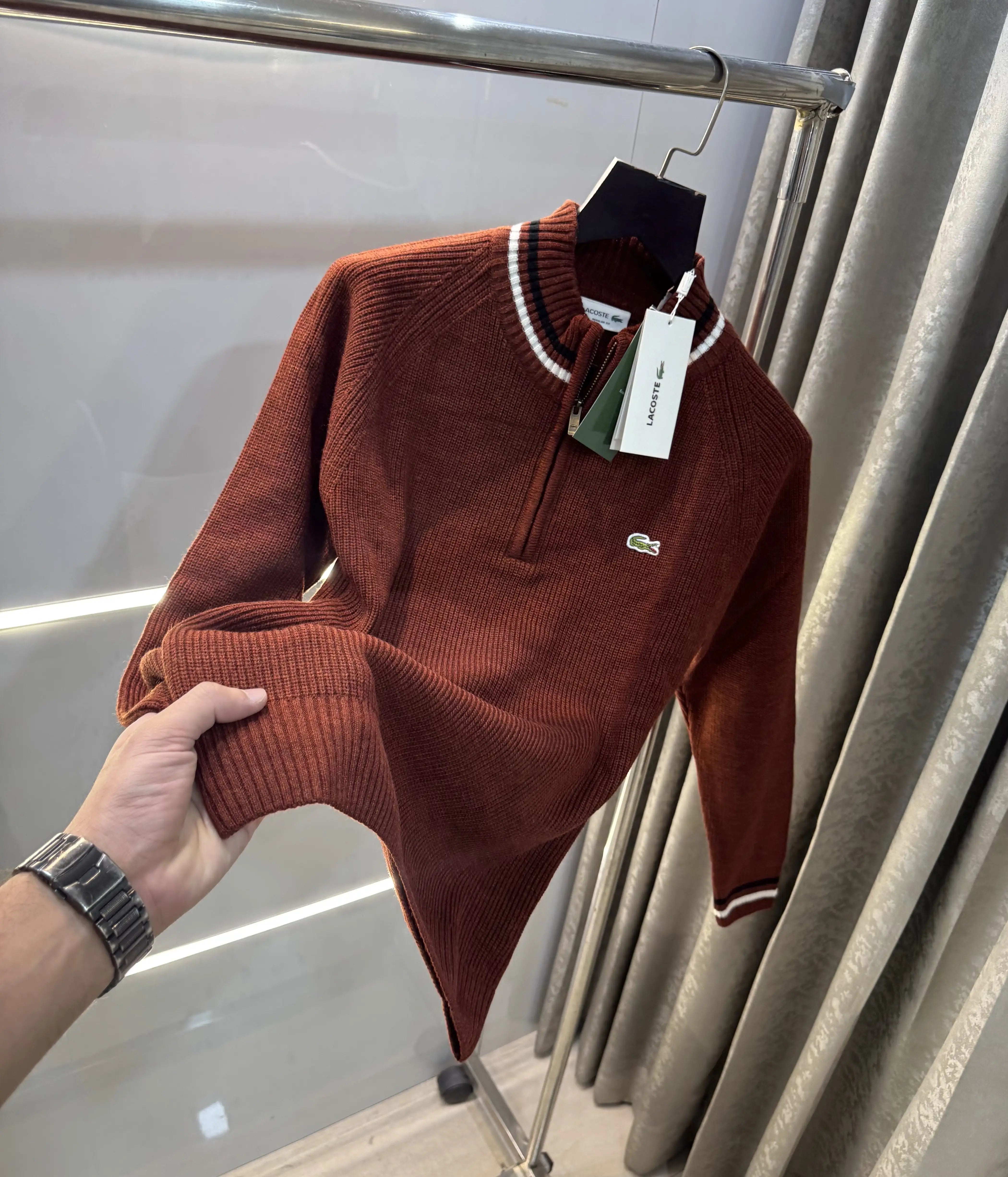 Lacost e Wine Zip Imported Pull Over Secondary image
