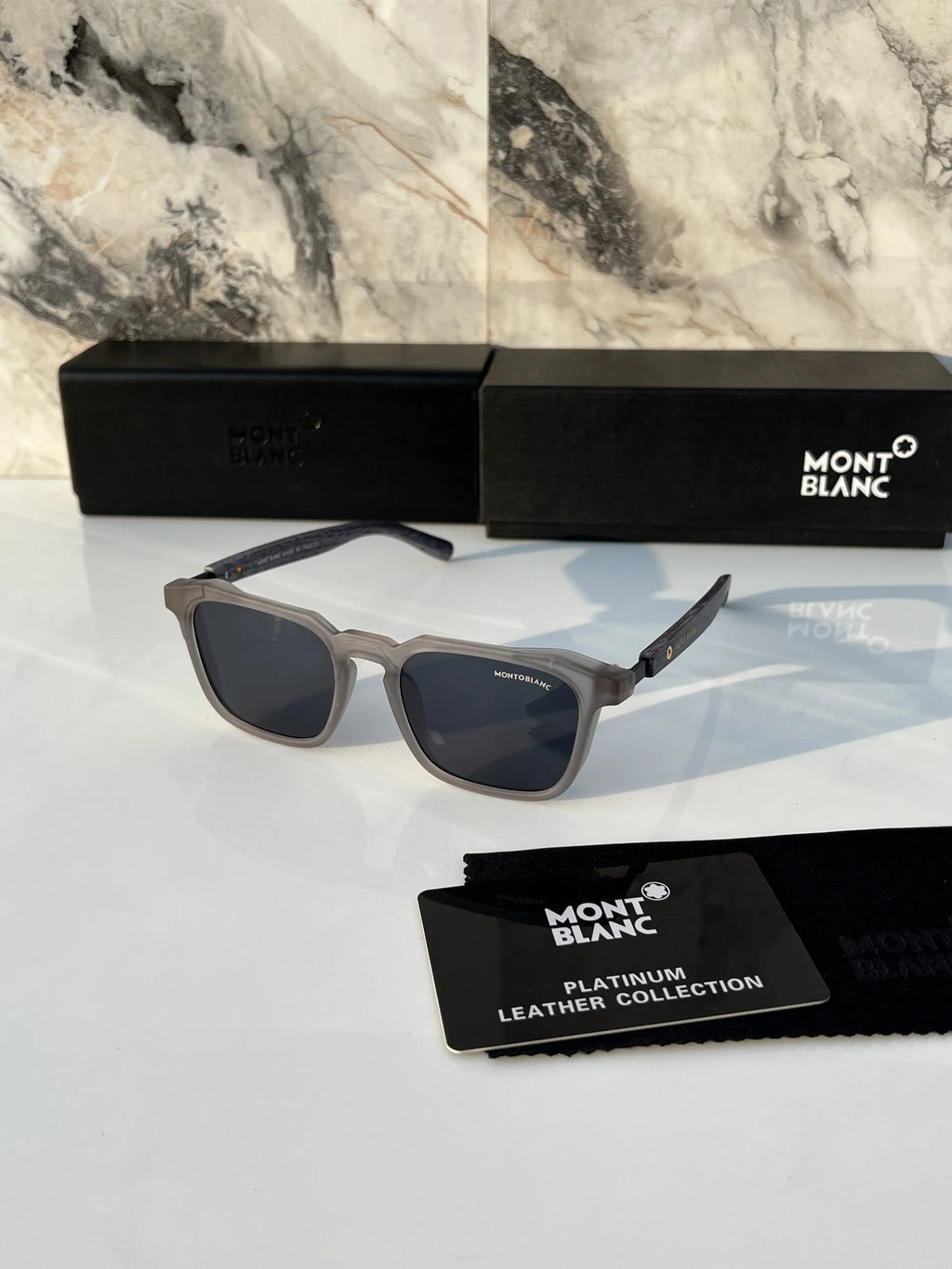 mont_blanc_200_grey_black