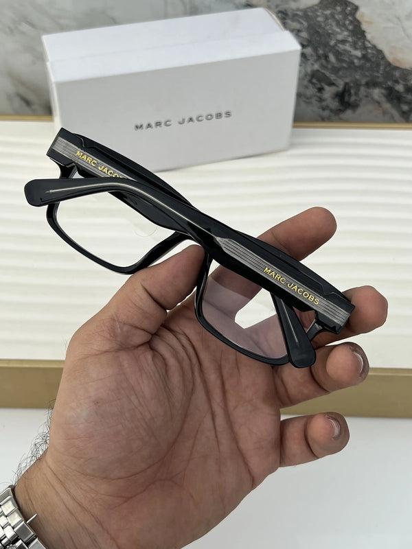 Marc_jacobs_1117_black_plano