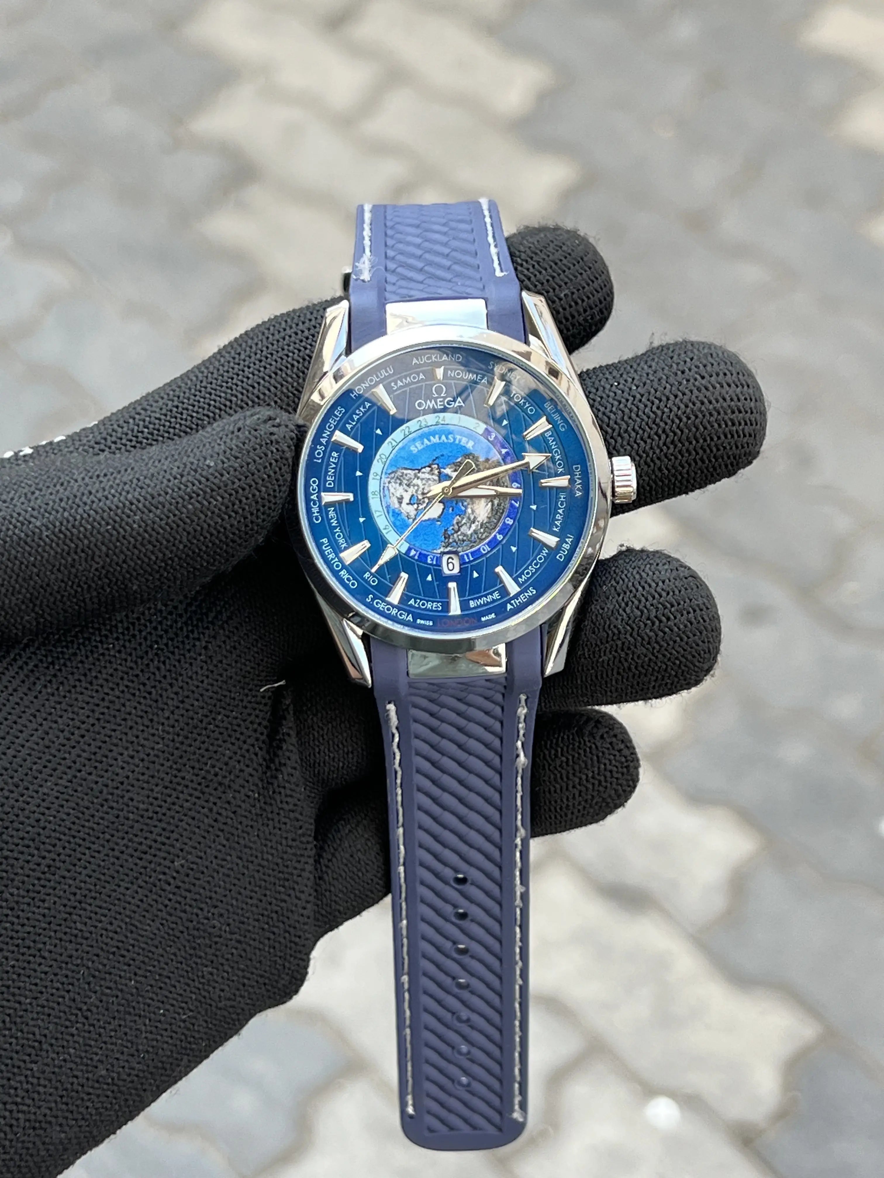 Omega Sea Master Blue Quartz Back Open