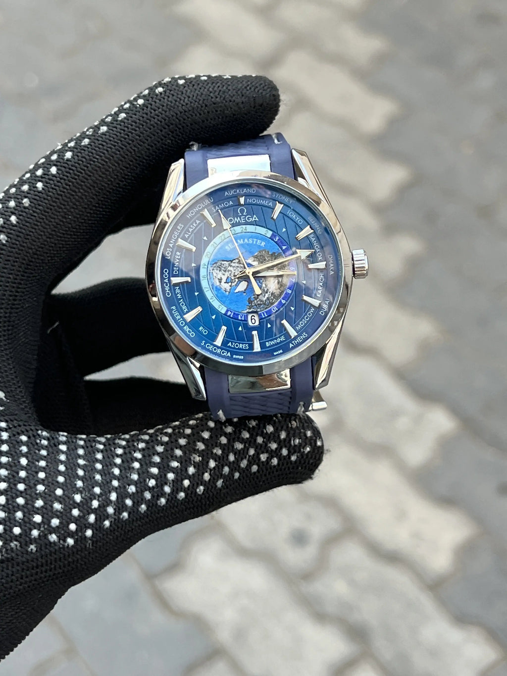 Omega Sea Master Blue Quartz Back Open