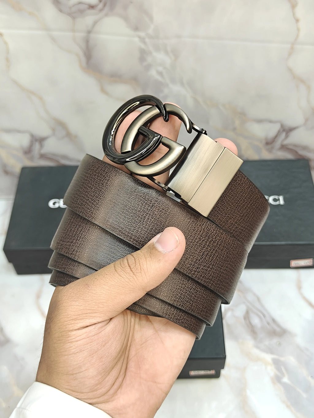 GUCcI PREMIUM QUALITY REVERSEABLE BELT WITH OG BOX GG-216