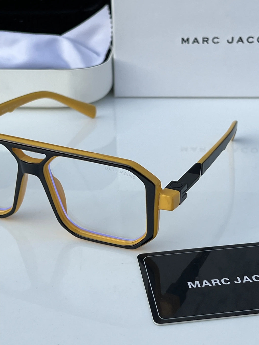 Marc_jacobs_6125_black_yellow_plano