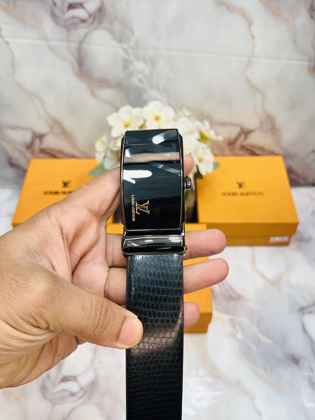LV LOUIS VUITTON PREMIUM QUALITY IMPORTED REVERSIBLE BELT WITH OG BOX