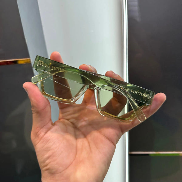 Louis Vuitto n Aqua Premium Shade 2001
