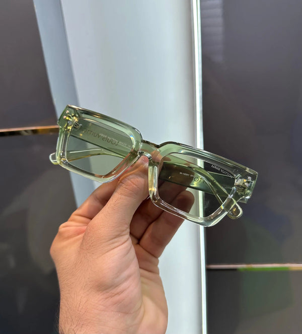 Louis Vuitto n Aqua Premium Shade 2001