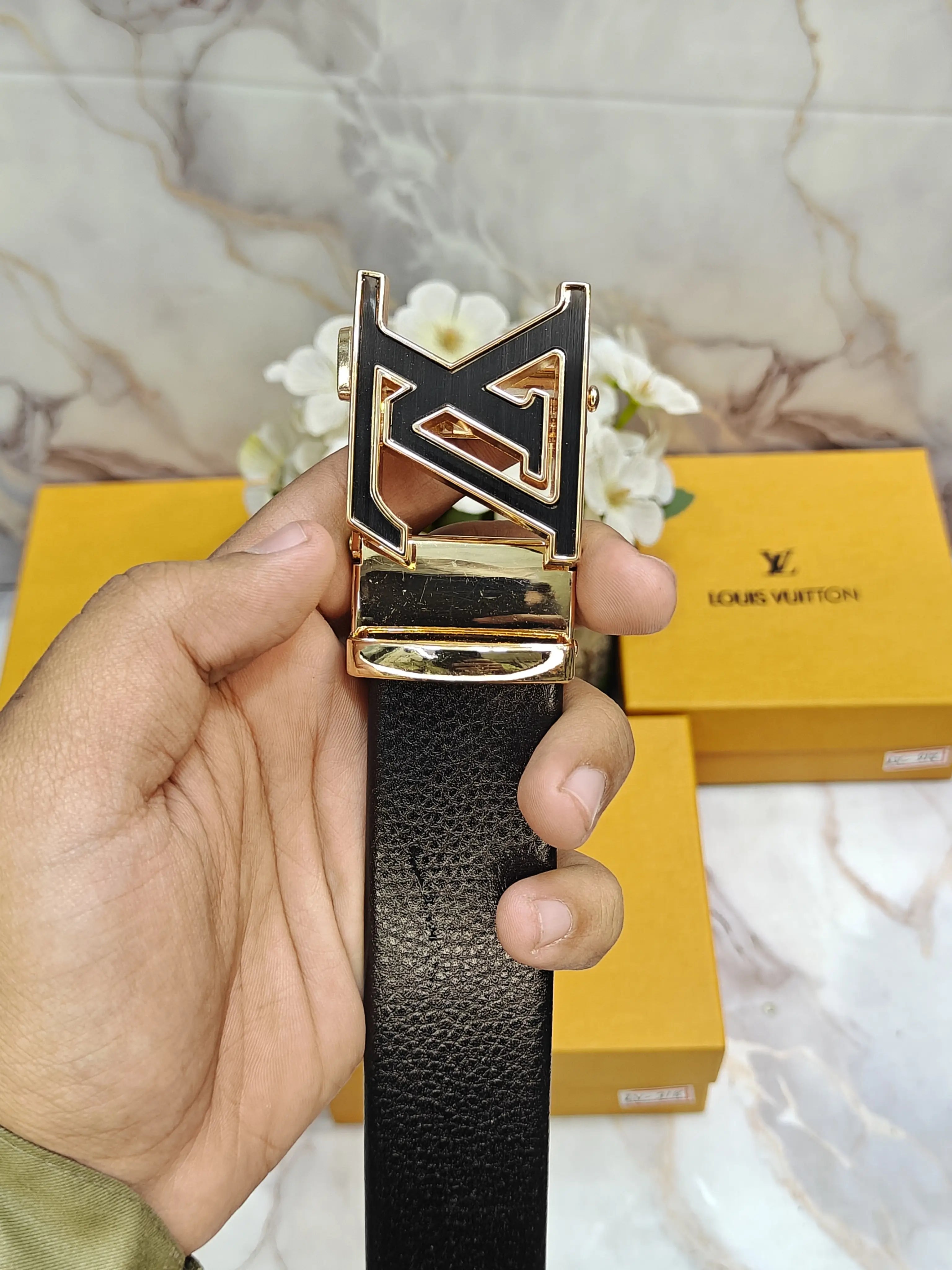 LV LOUIS VUITTON PREMIUM QUALITY AUTOLOCK BELT WITH OG BOX LV-323