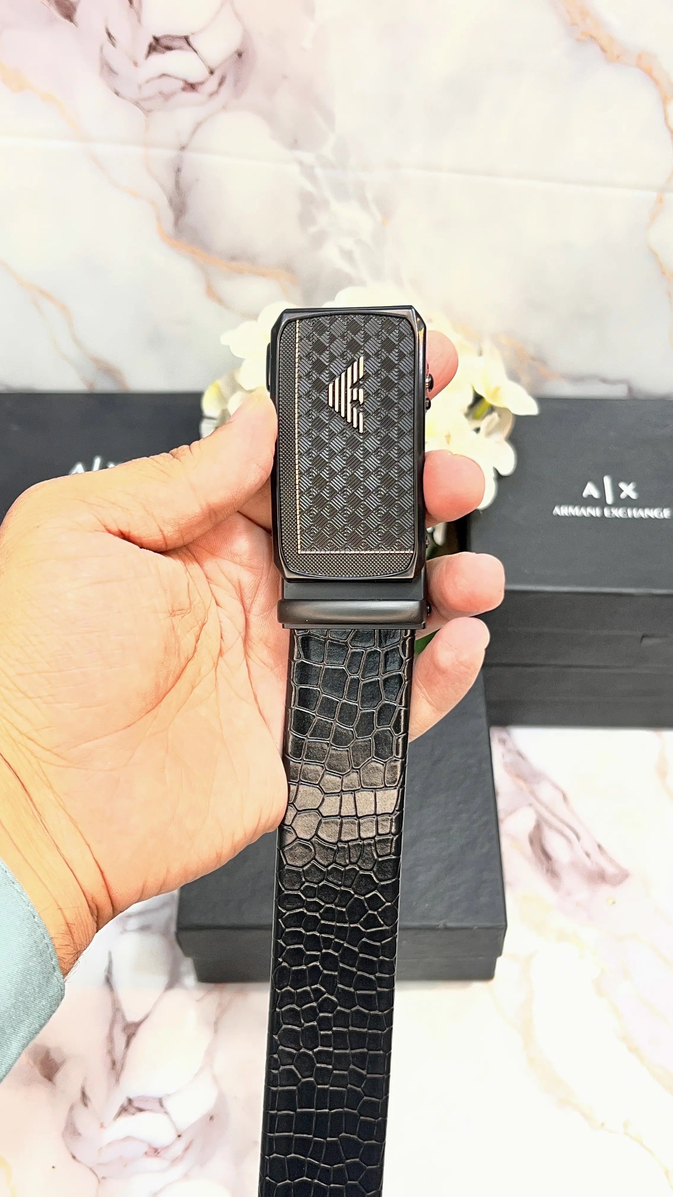 AX ARMANI EXCHANGE PREMIUM QUALITY IMPORTED AUTOLOCK WITH OG BOX AX-517 Secondary image