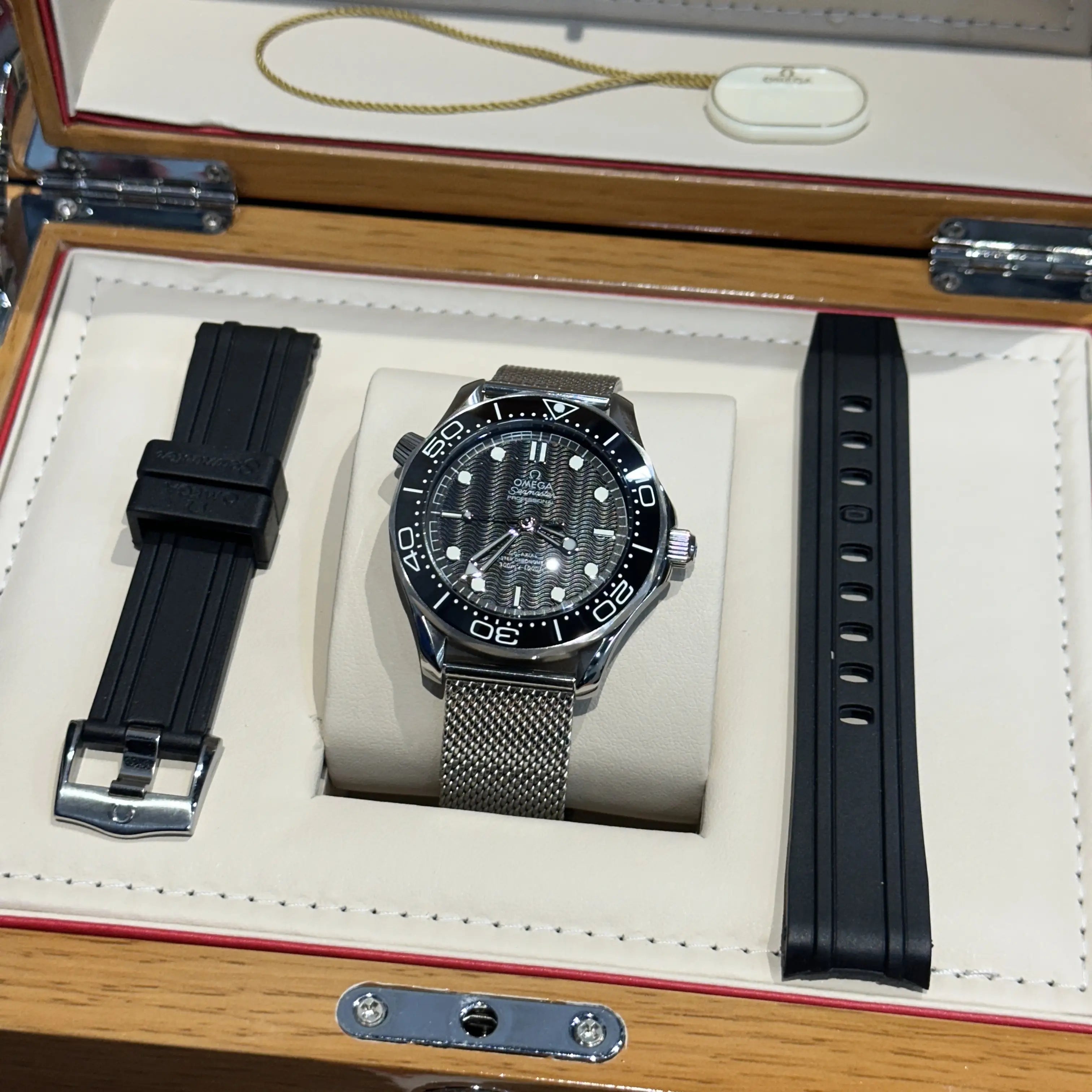 omega Seamaster 300m With Extra Strap
