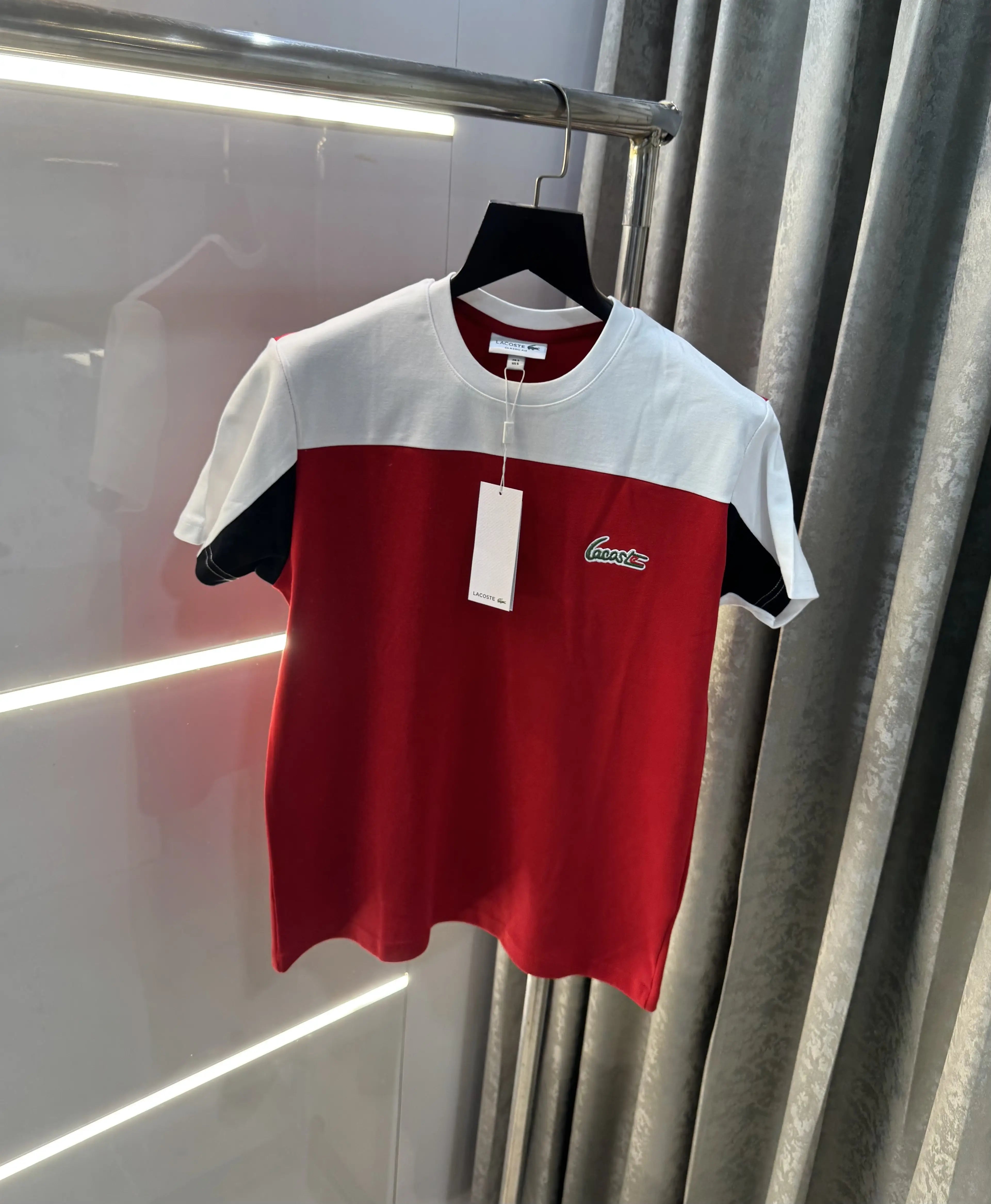 Lacost e Red Premium Classic T-Shirt Main image