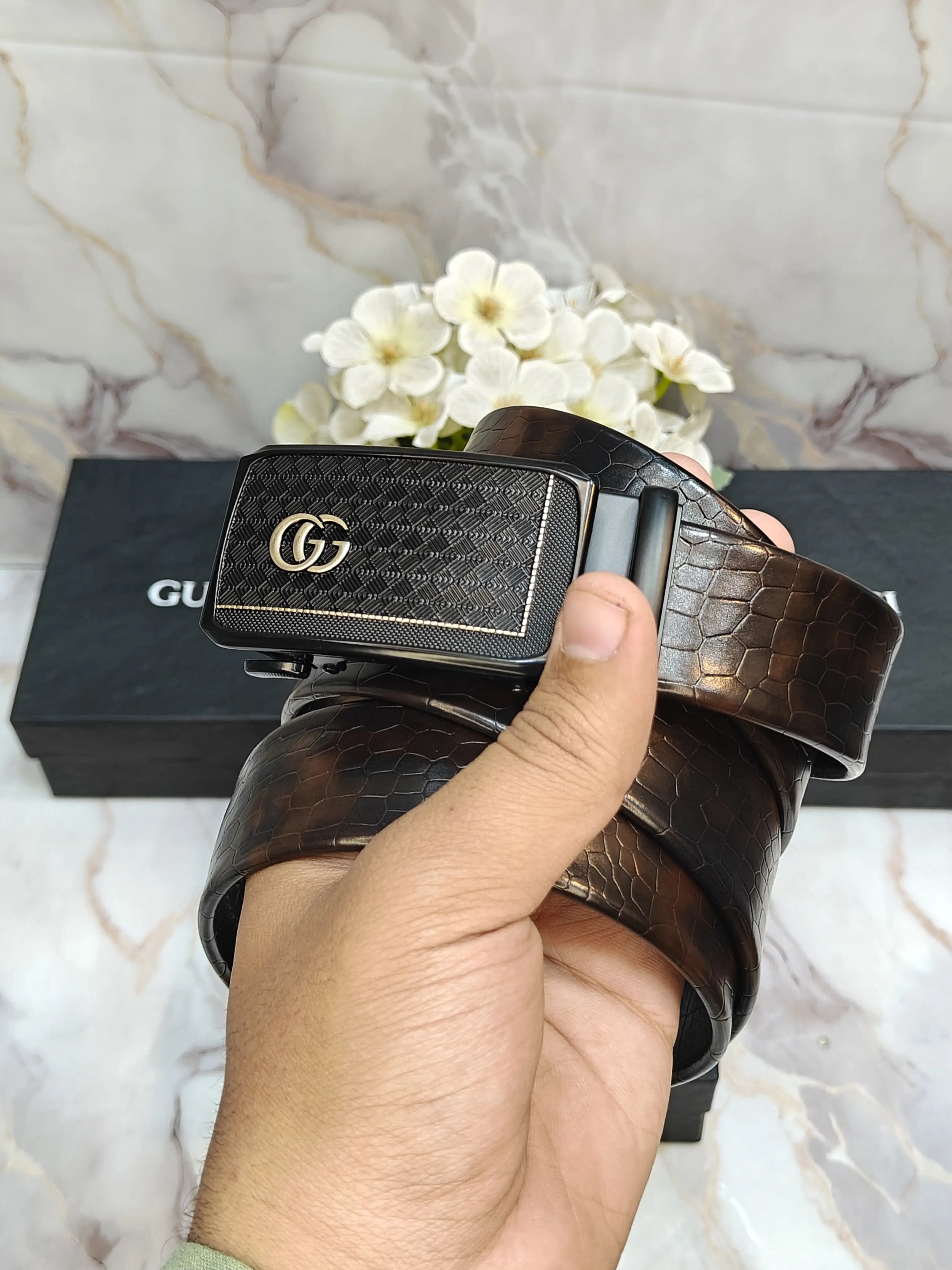GUCCI PREMIUM QUALITY AUTOLOCK BELT WITH CROCODILE STRIP & OG BOX GG-220