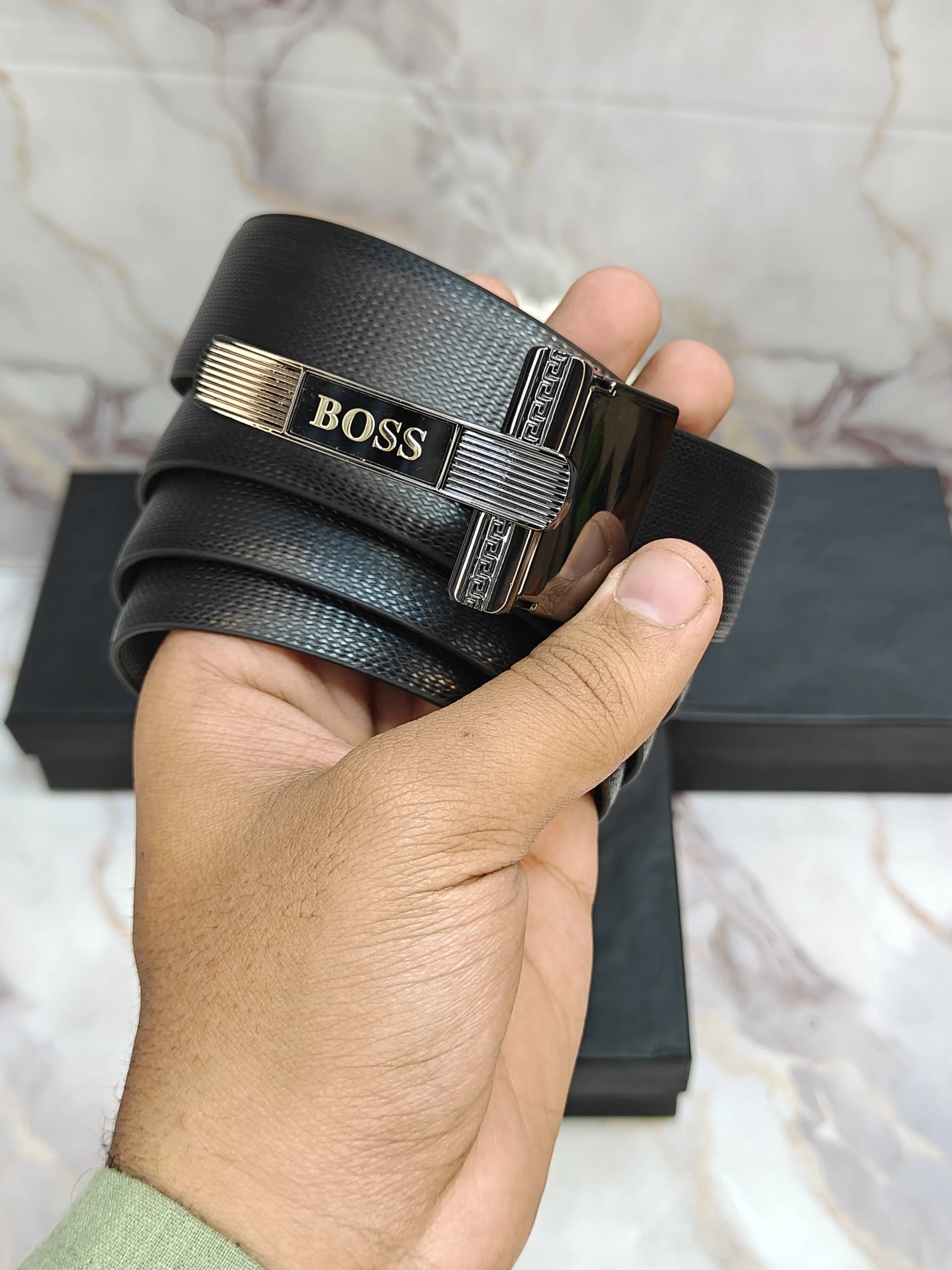 BOSS PREMIUM QUALITY REVERSEABLE BELT WITH OG BO-x B-101