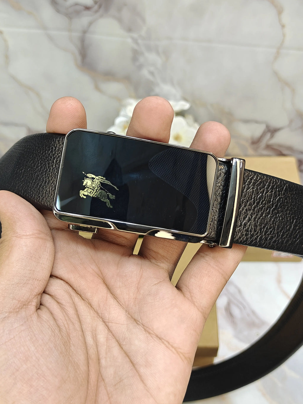 BB BURBERRY PREMIUM QUALITY AUTOLOCK BELT WITH OG BOX BB-608