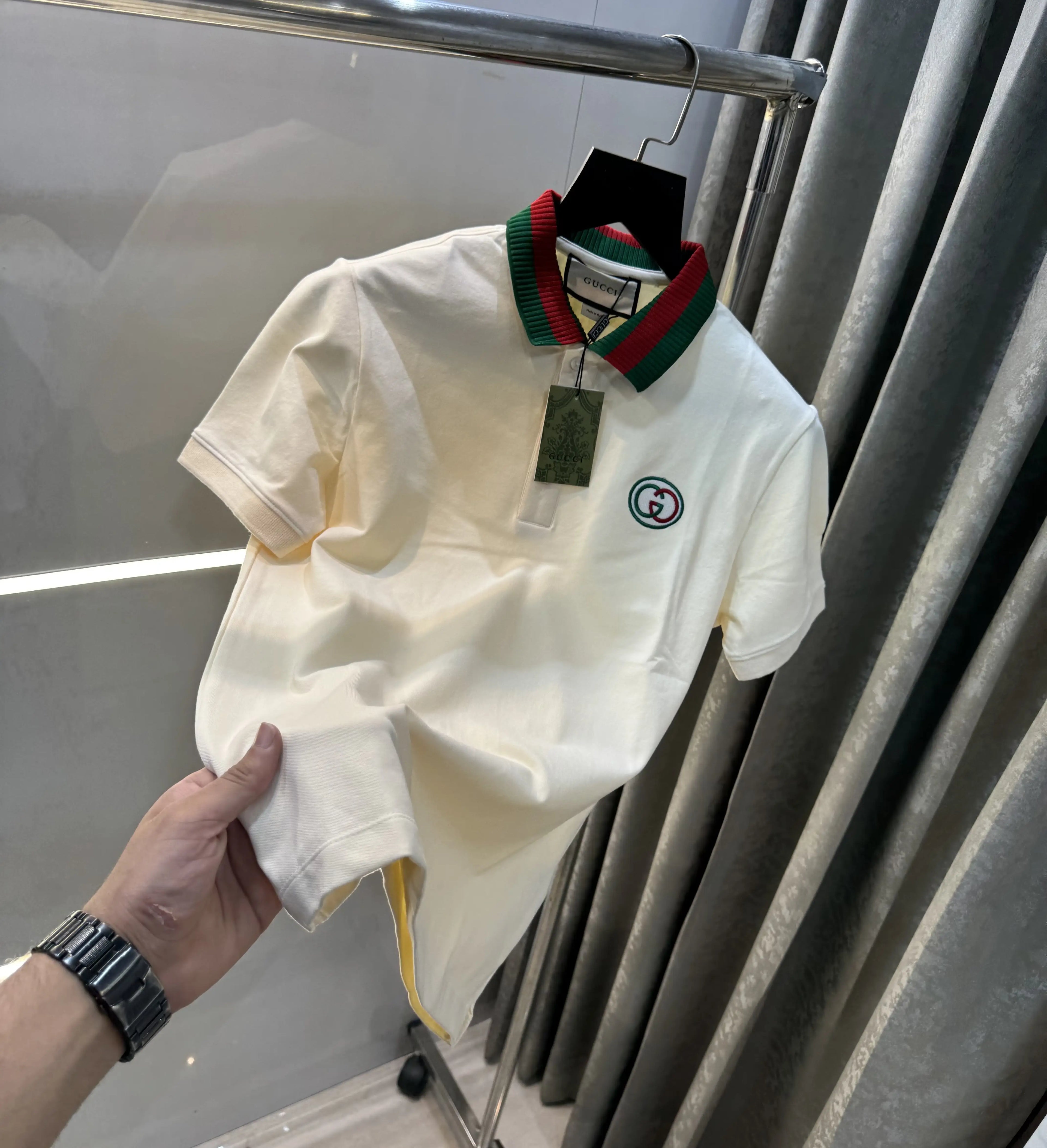 Gucc i Cream Logo Work Imported Polo T-Shirt