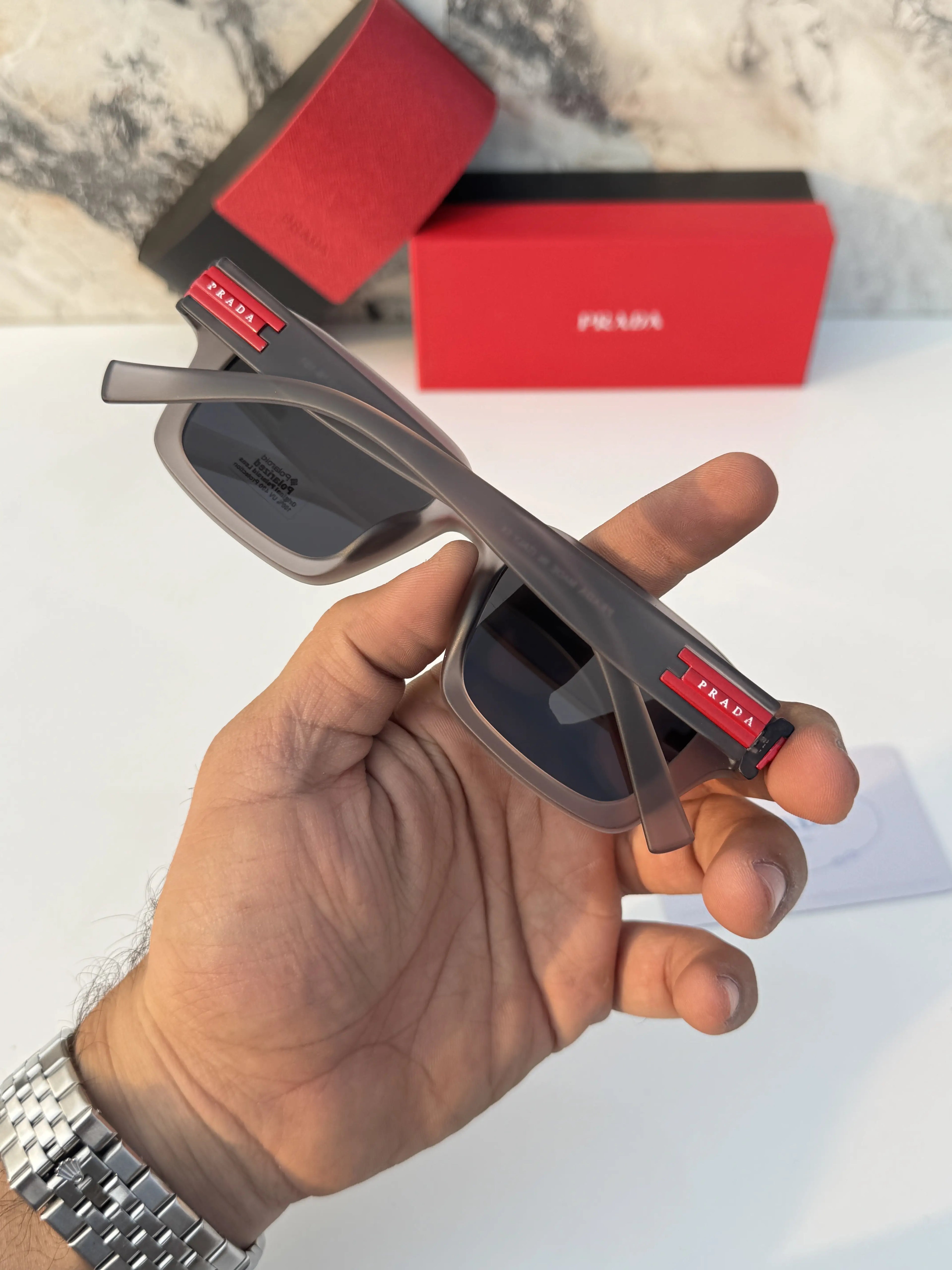 Prada_5110_grey