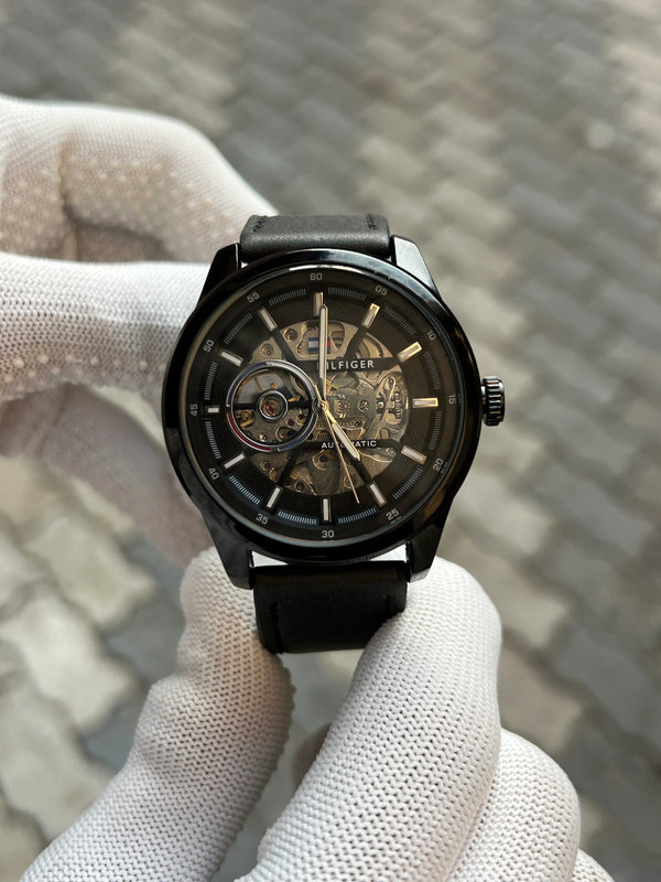 Tomm_y Hilfiger Automatic Black Leather