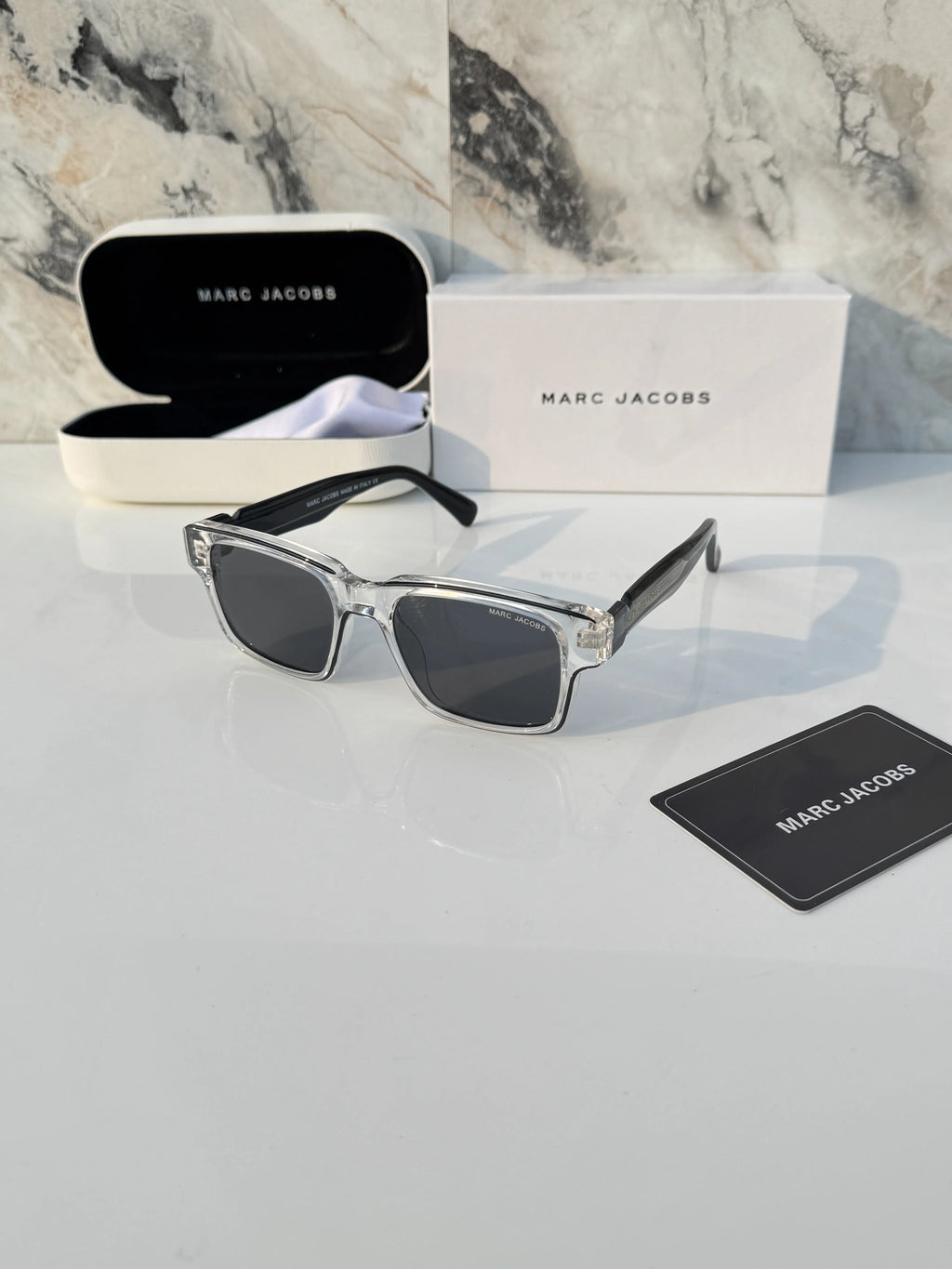 Marc_jacobs_1117_transparent_black